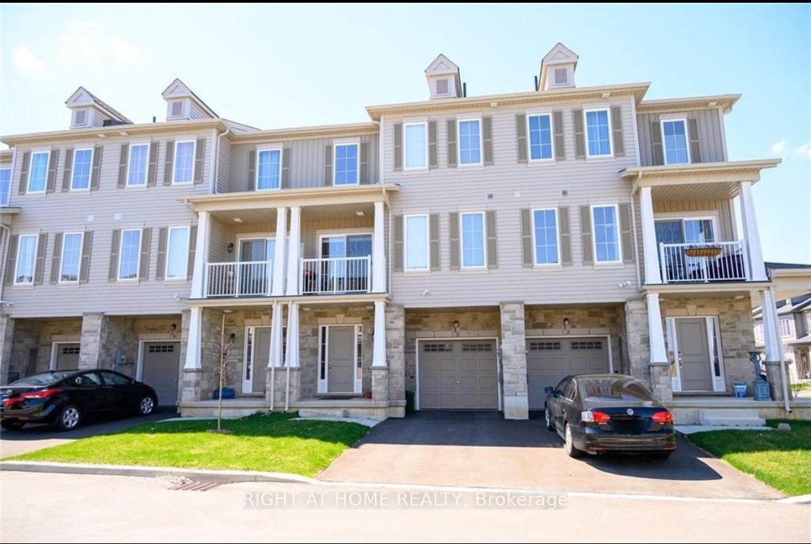 31 Cleland Avenue, Hamilton, ON L5R 0G2