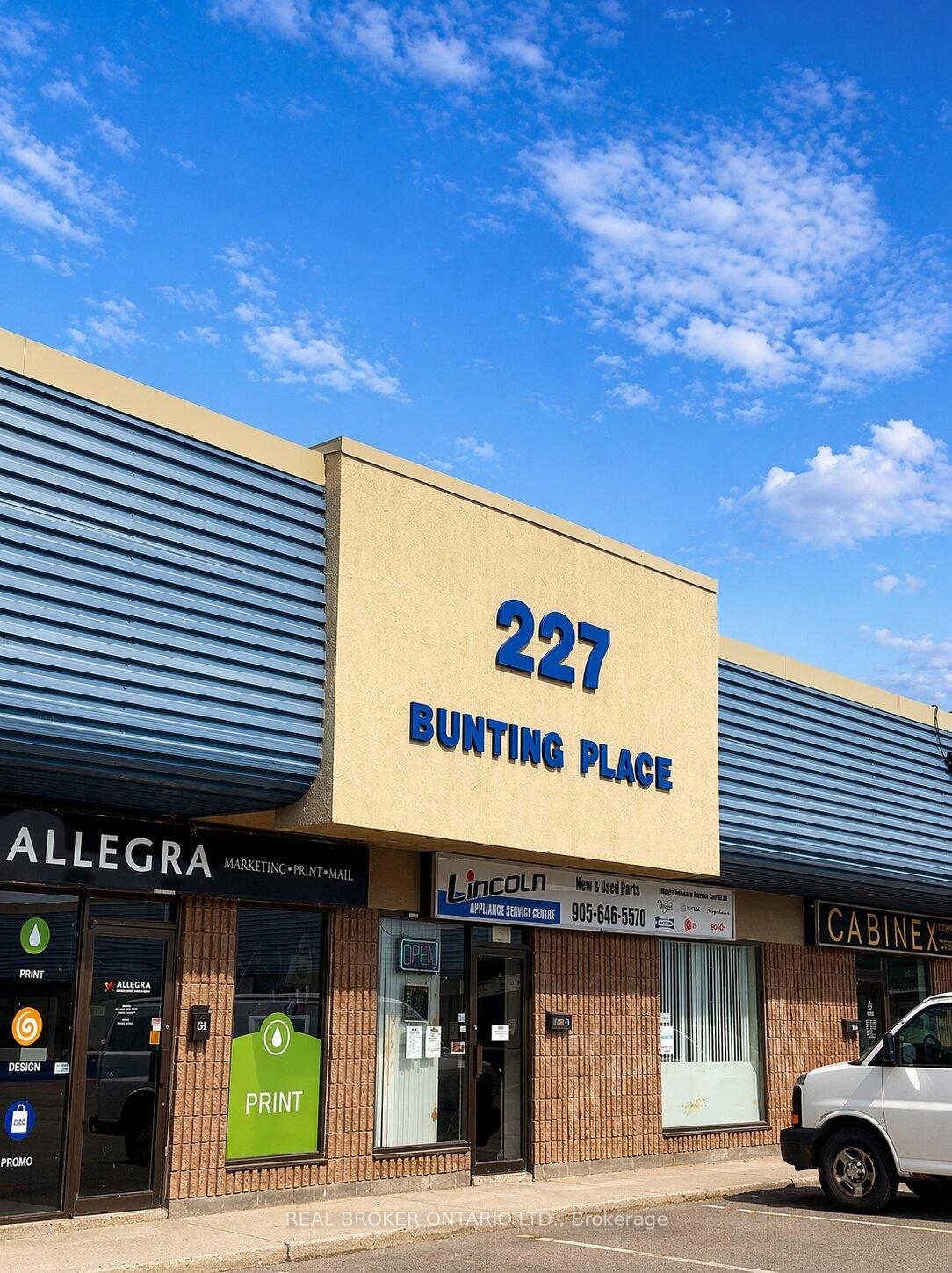227 Bunting Road i, St. Catharines, ON L2M 3Y2
