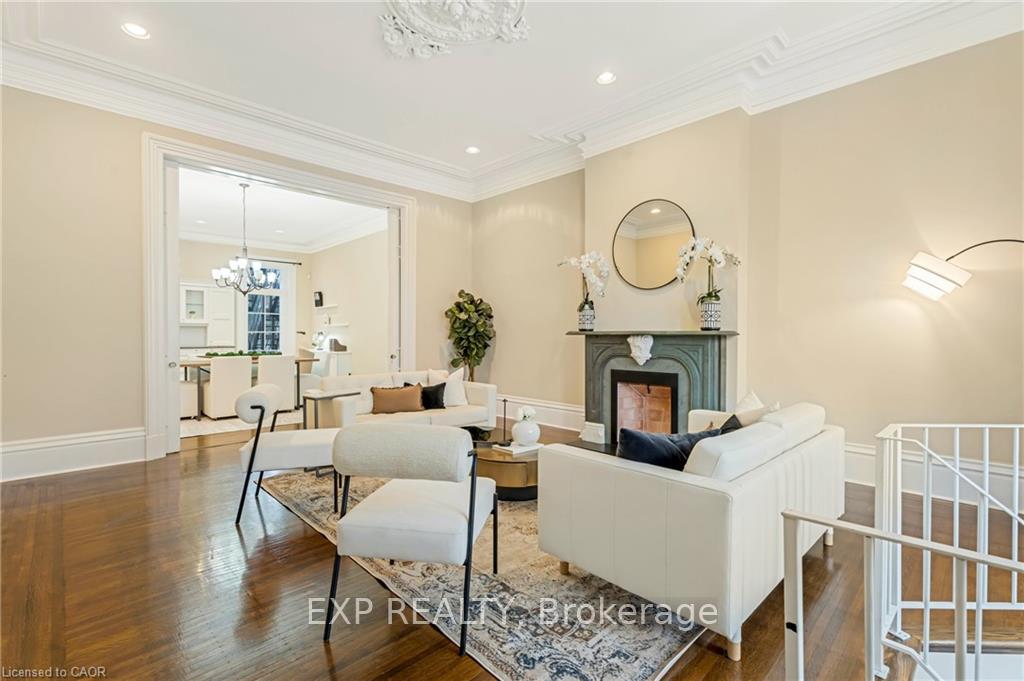 46 Herkimer Street 2, Hamilton, ON L8P 2G4