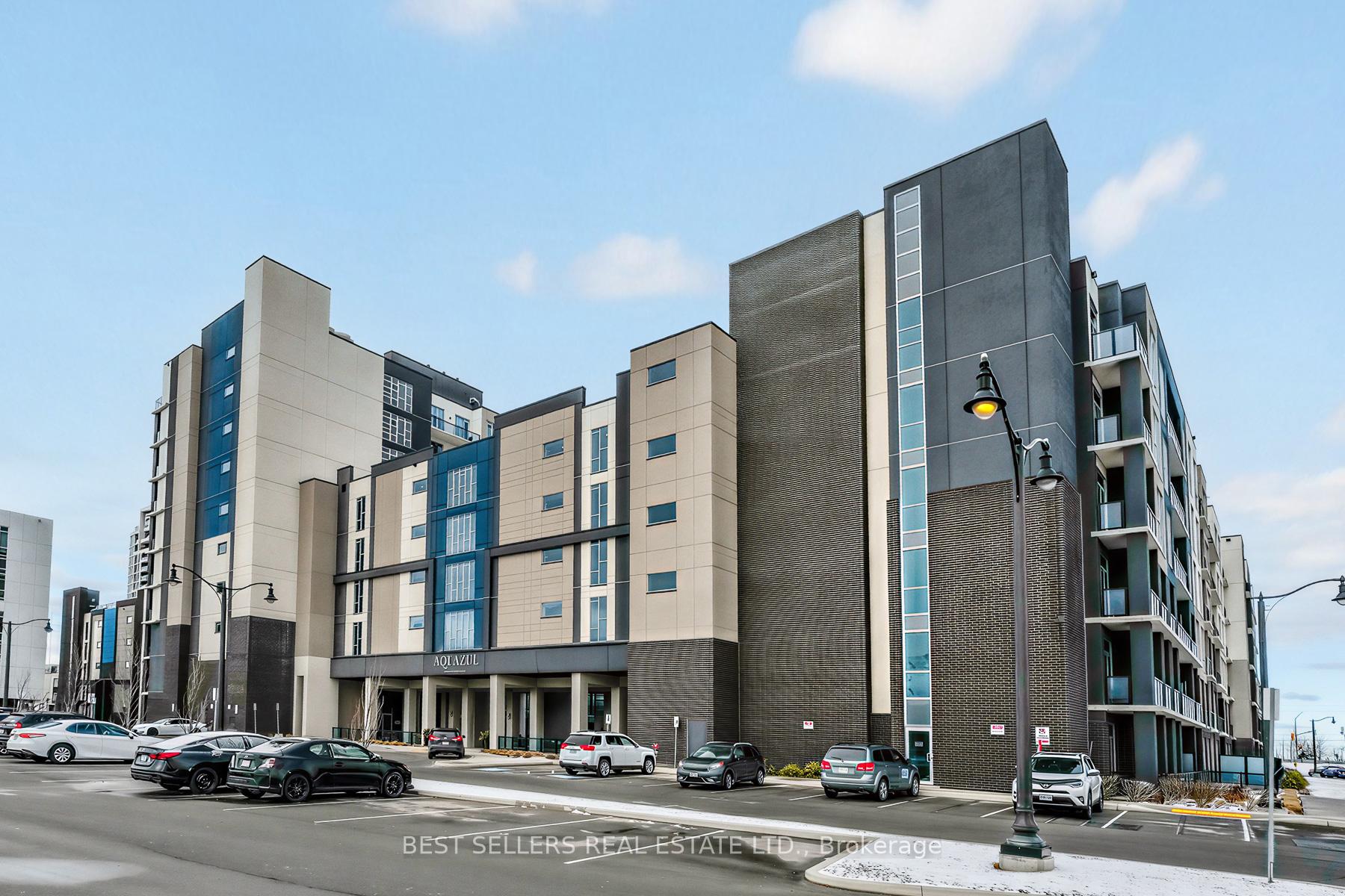 16 Concord Place 220, Grimsby, ON L3M 0J1