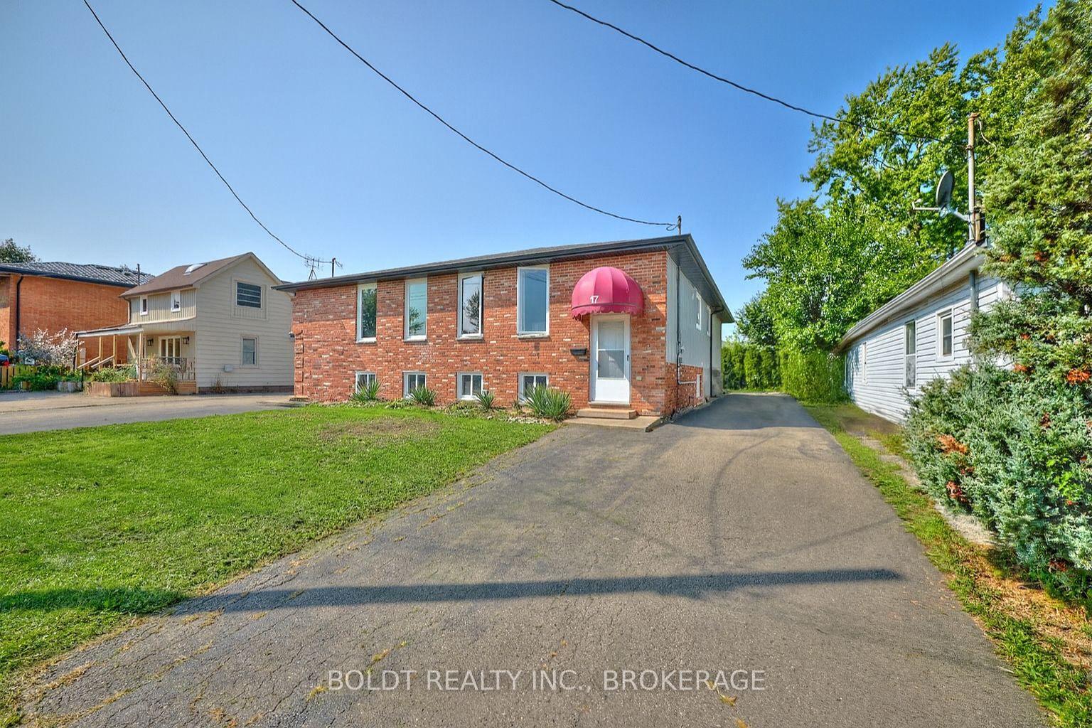 17 Colborne Street, Thorold, ON L2V 3P8
