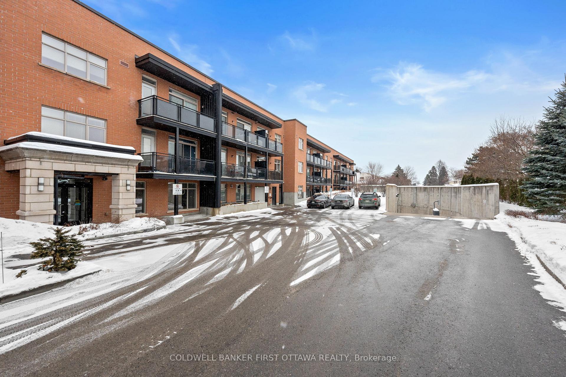 3684 Fallowfield Road 204, Barrhaven, ON K2J 4H3