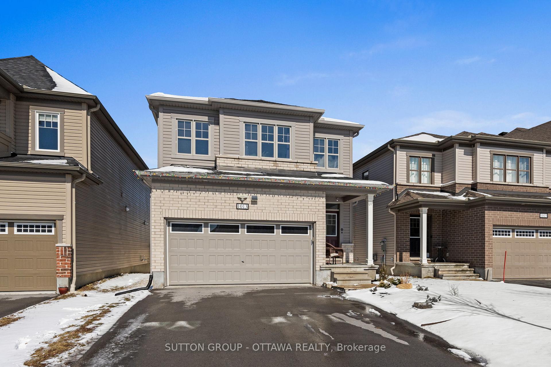 1013 Manège Street, Stittsville - Munster - Richmond, ON K2S 0Y8