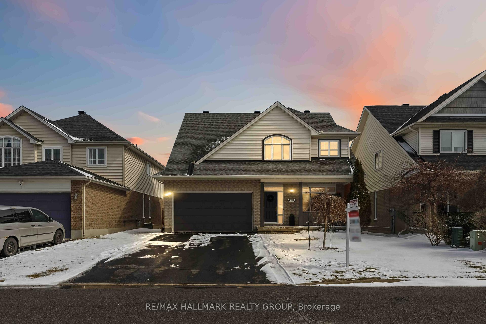 4569 Sugar Maple Drive, Blossom Park - Airport and Area, ON K1V 1R7