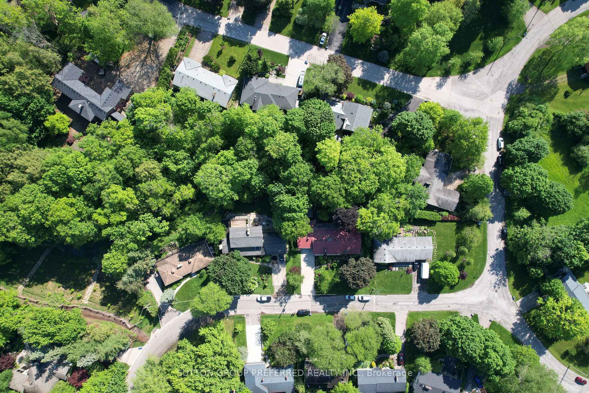 7 Metamora Crescent, London North — photo 4 of 5