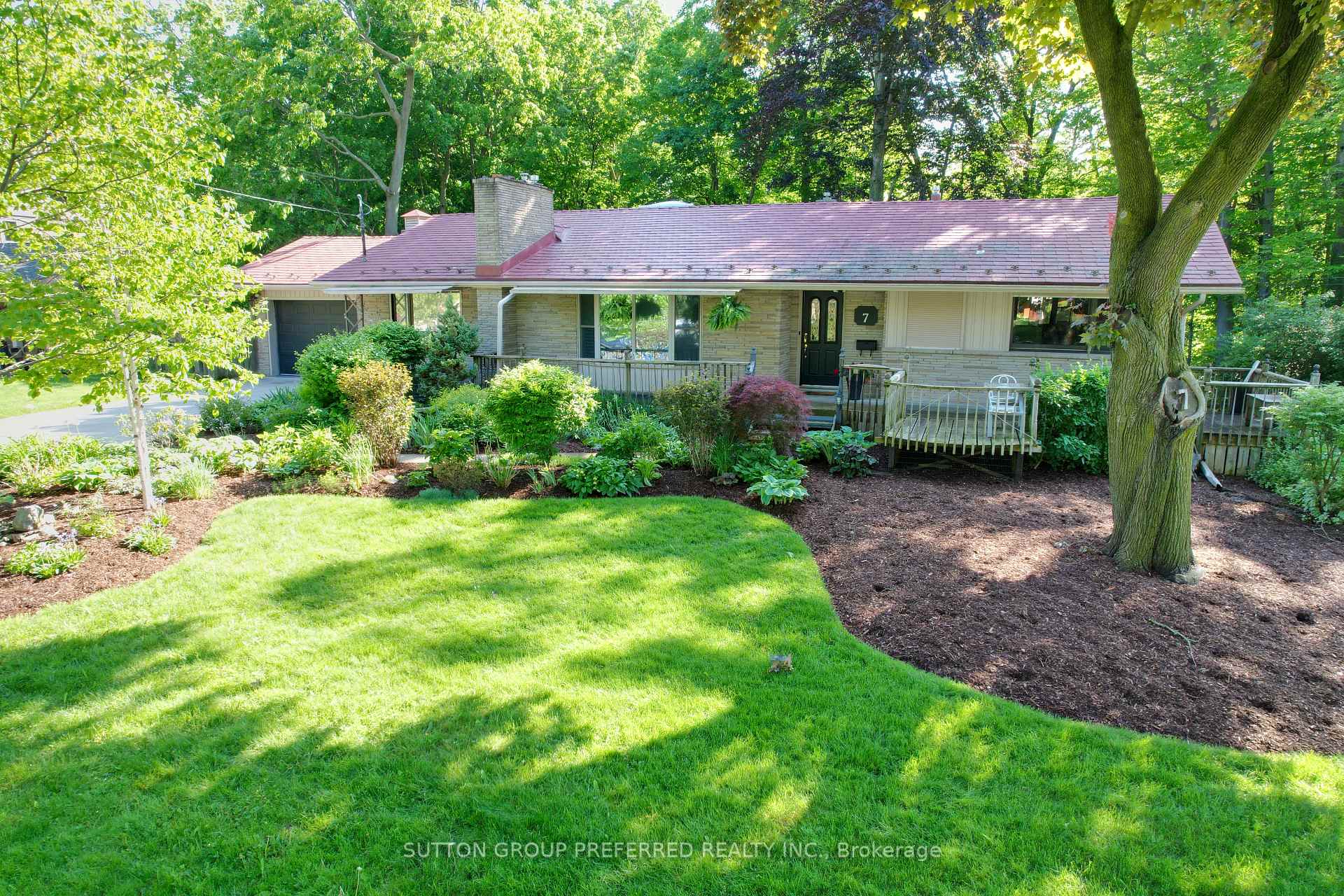 7 Metamora Crescent, London North — photo 5 of 5