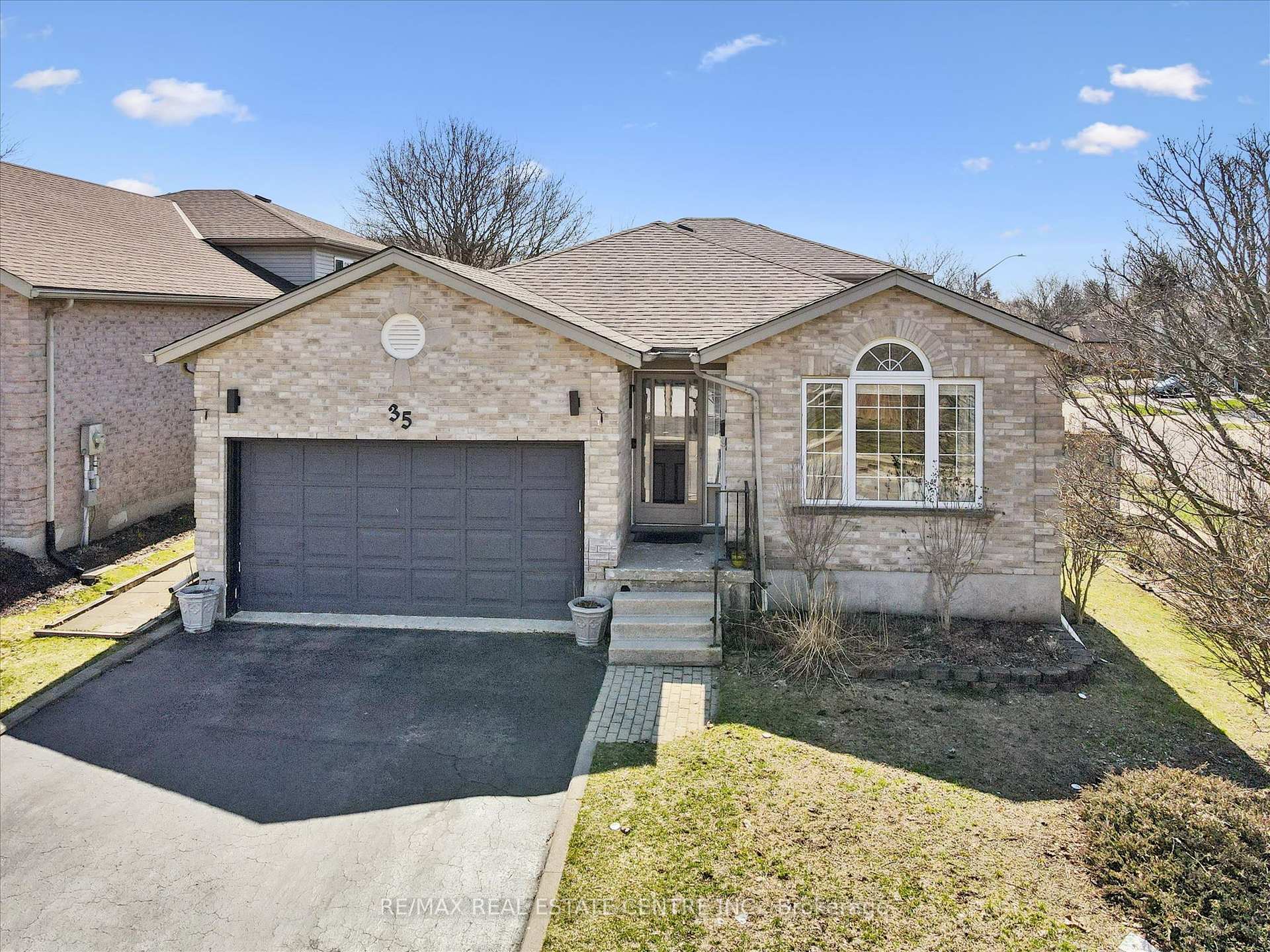 35 Melran Drive, Cambridge, ON N3C 4C1 — Cambridge, Ontario