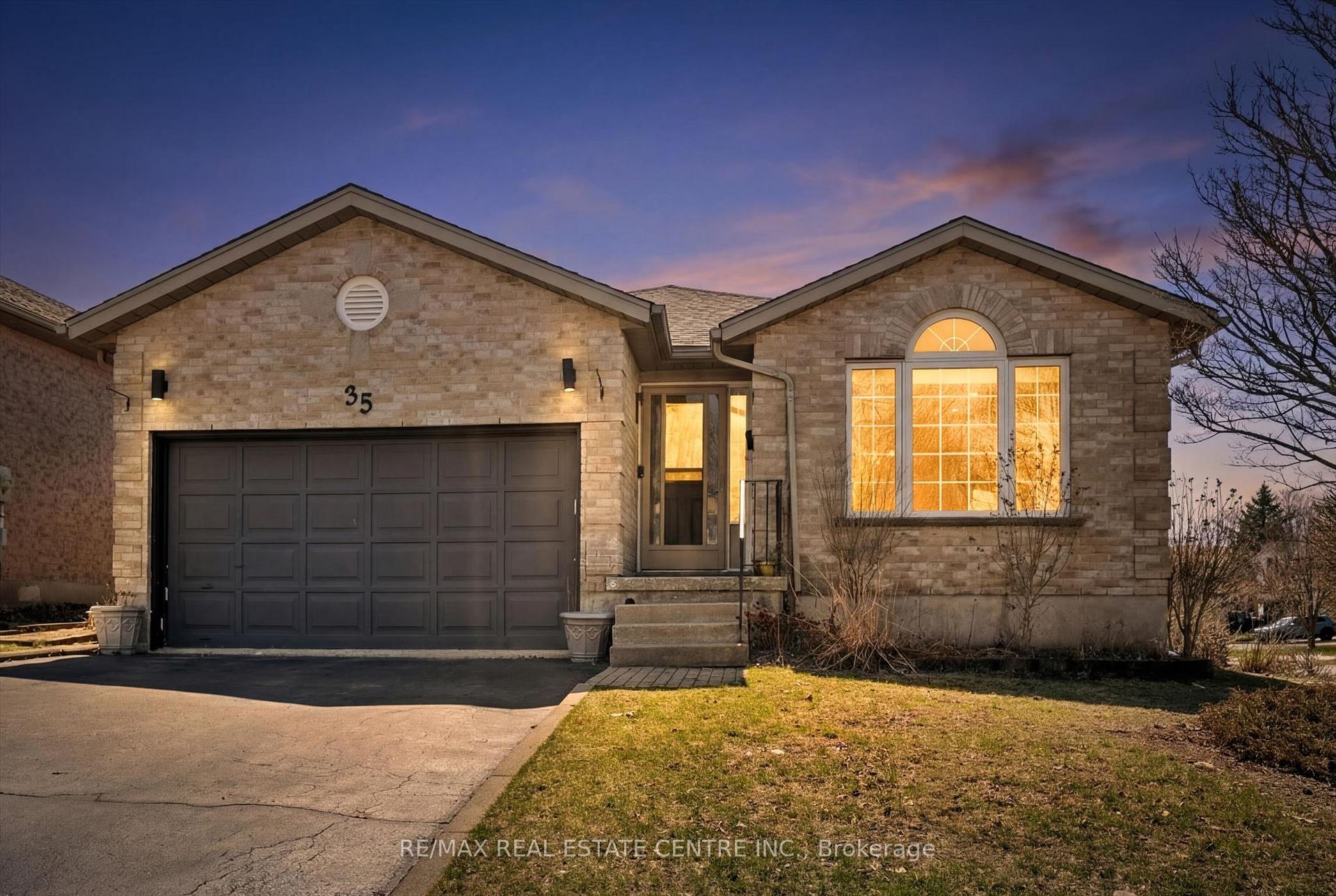 35 Melran Drive, Cambridge — photo 2 of 5