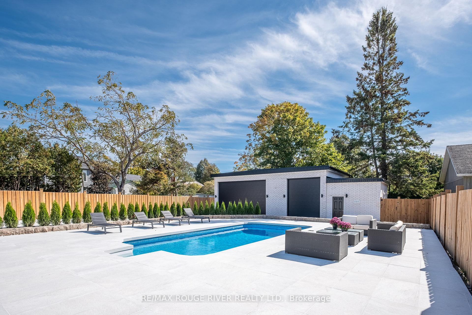 375 King Street W, Cobourg — photo 4 of 5
