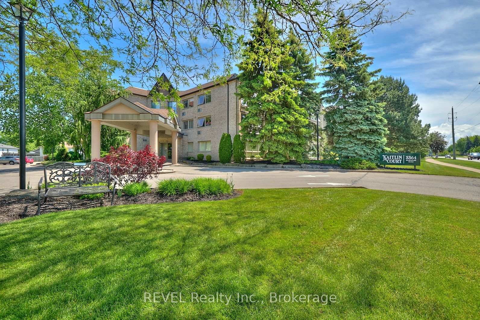 3364 Montrose Road 301, Niagara Falls, ON L2E 6S4