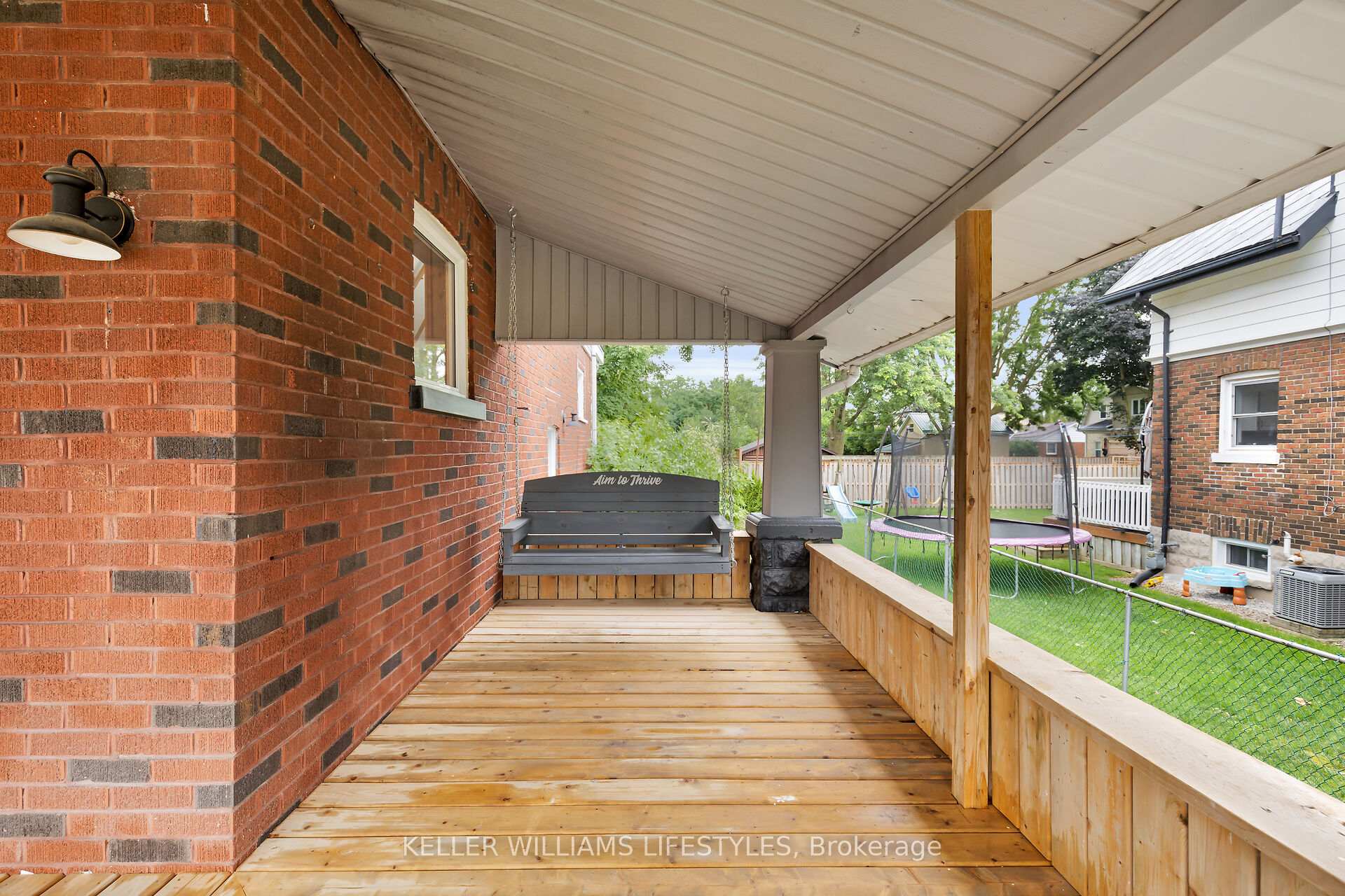 95 JOHN Street E, South Huron — photo 4 of 5