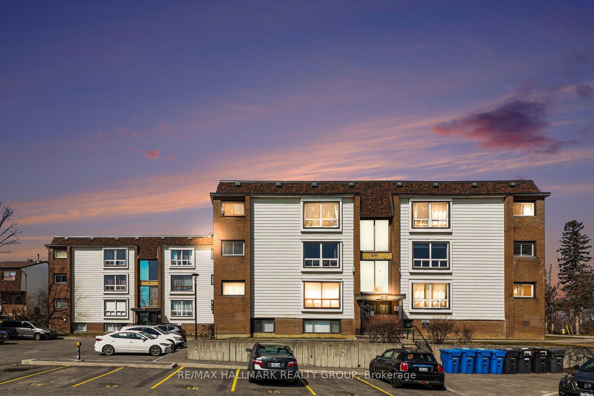 898 Elmsmere Road 2, Beacon Hill North - South and Area, ON K1J 7T6