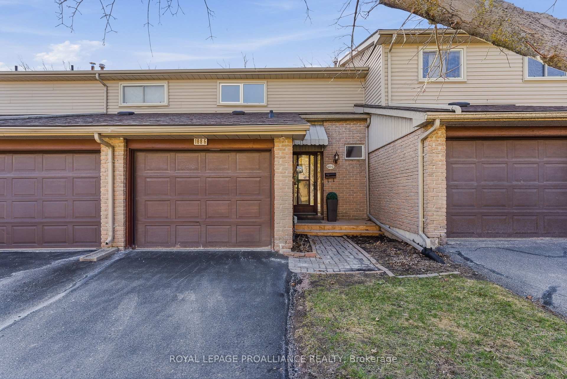 168G Singleton Drive G, Belleville, ON K8N 5H4