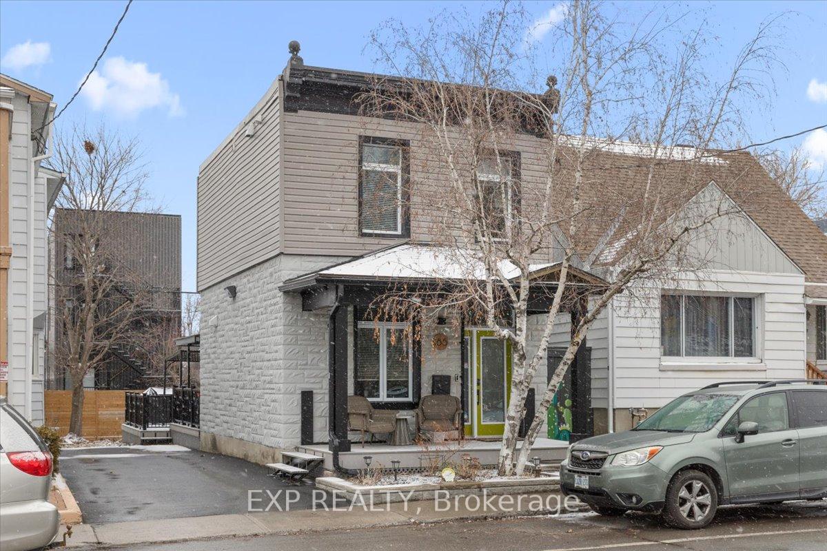 185 Deschamps Avenue, Vanier and Kingsview Park, ON K1L 5Z3
