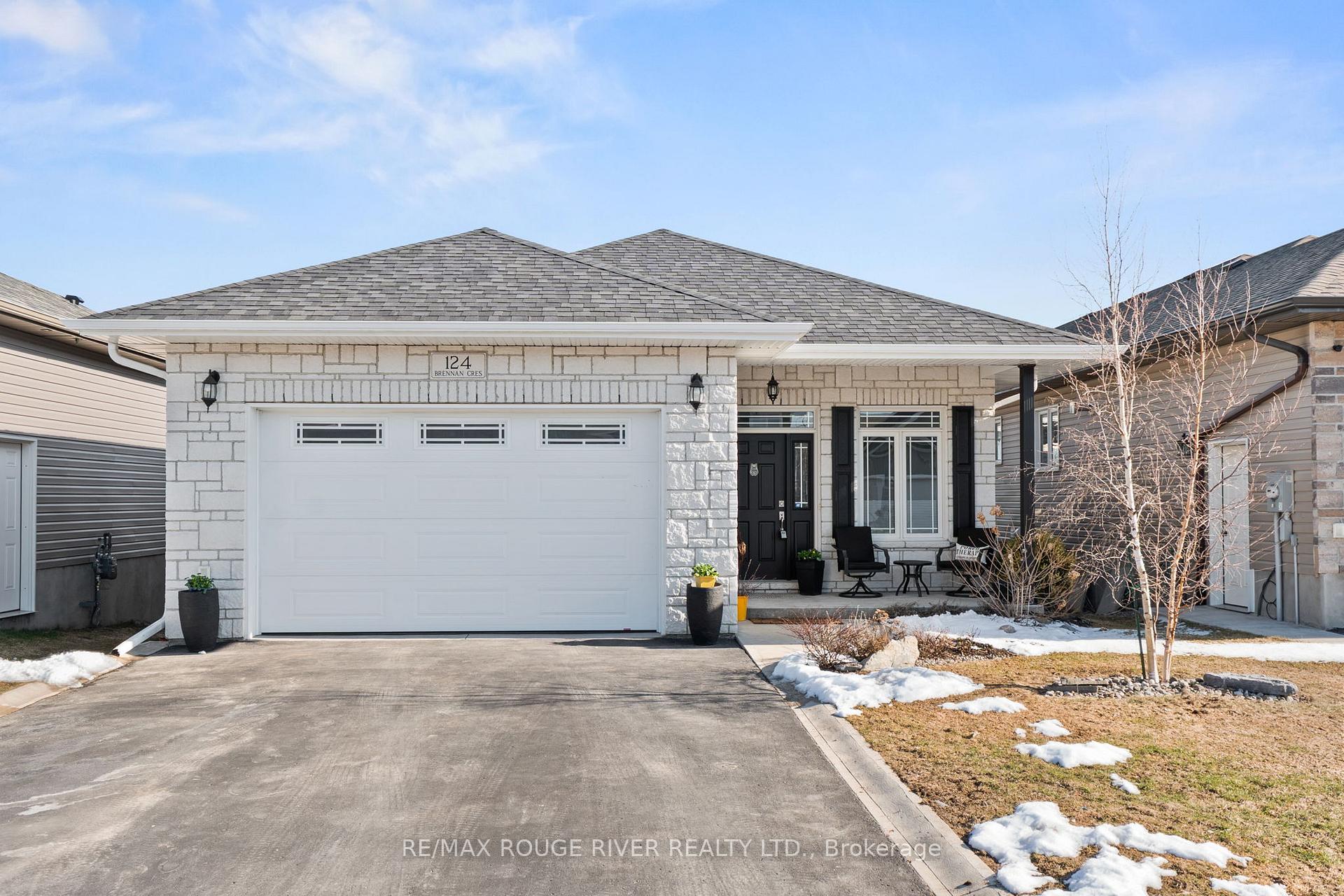 124 Brennan Crescent, Loyalist, ON K0H 2H0