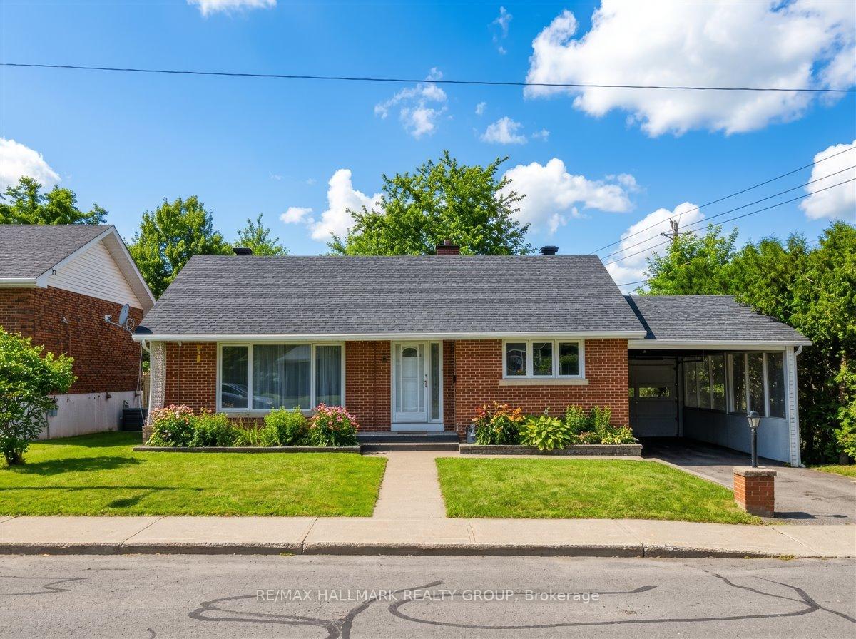 66 Broadview Avenue E, Smiths Falls, ON K7A 3W6