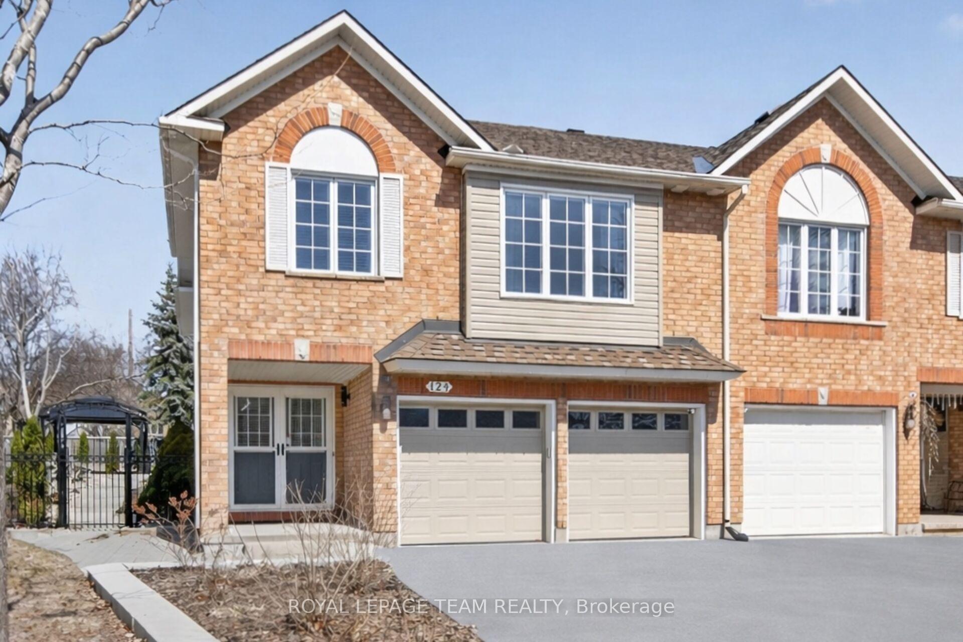 124 Macassa Circle, Kanata, ON K2T 1J9