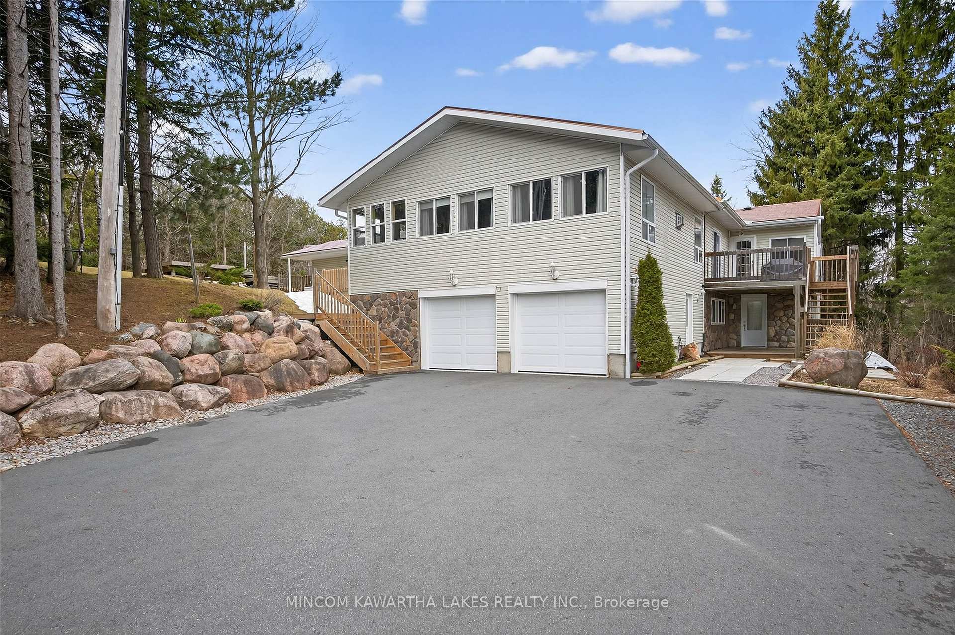 572 Fallis Line, Cavan Monaghan, ON L0A 1G0 — Cavan Monaghan, Ontario