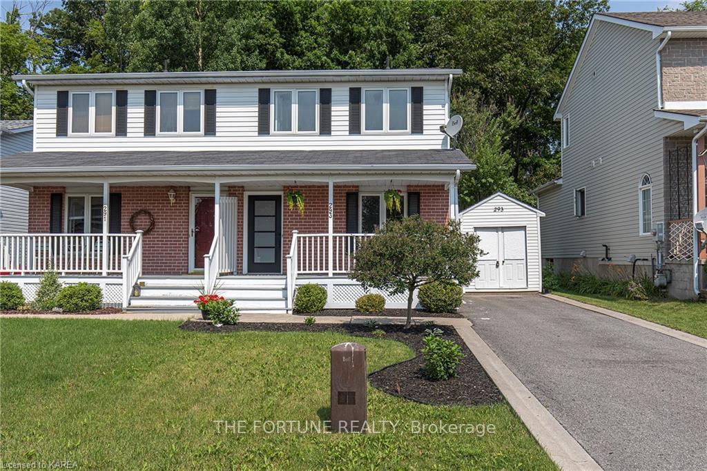293 Grandtrunk Avenue E, Kingston, ON K7M 9E2