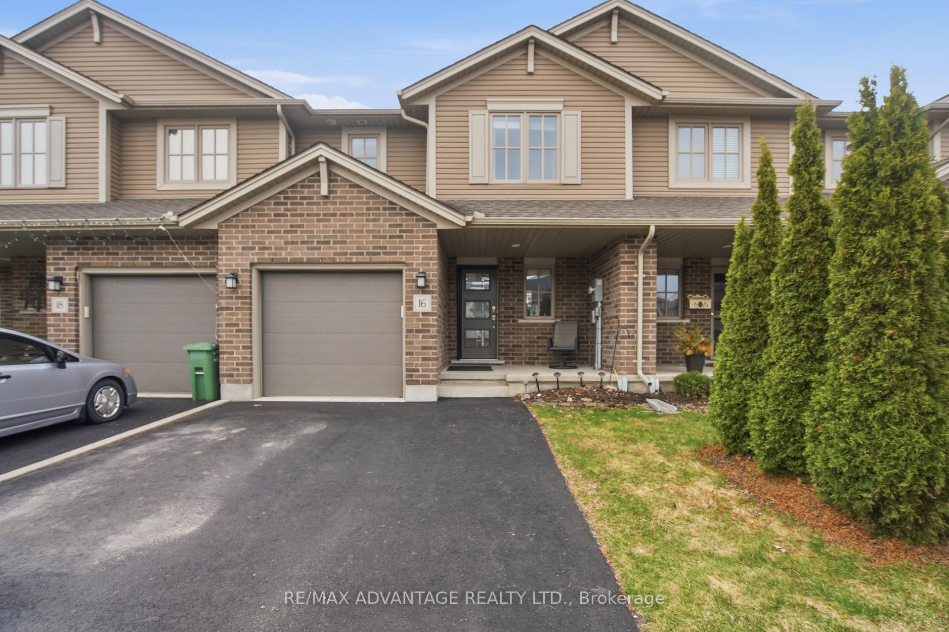 16 Empire Parkway, St. Thomas, ON N5R 0E9