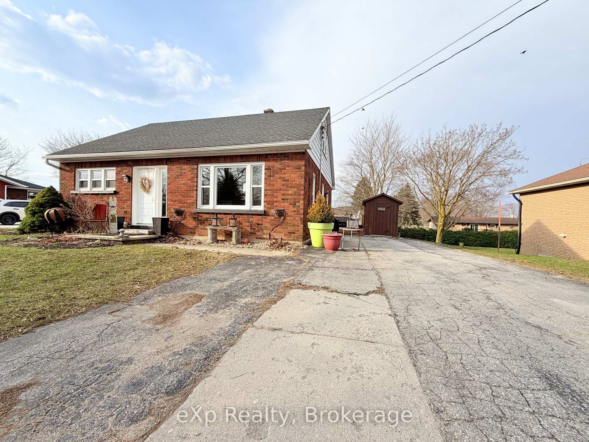 1043 9 Highway, South Bruce, ON N0G 2J0
