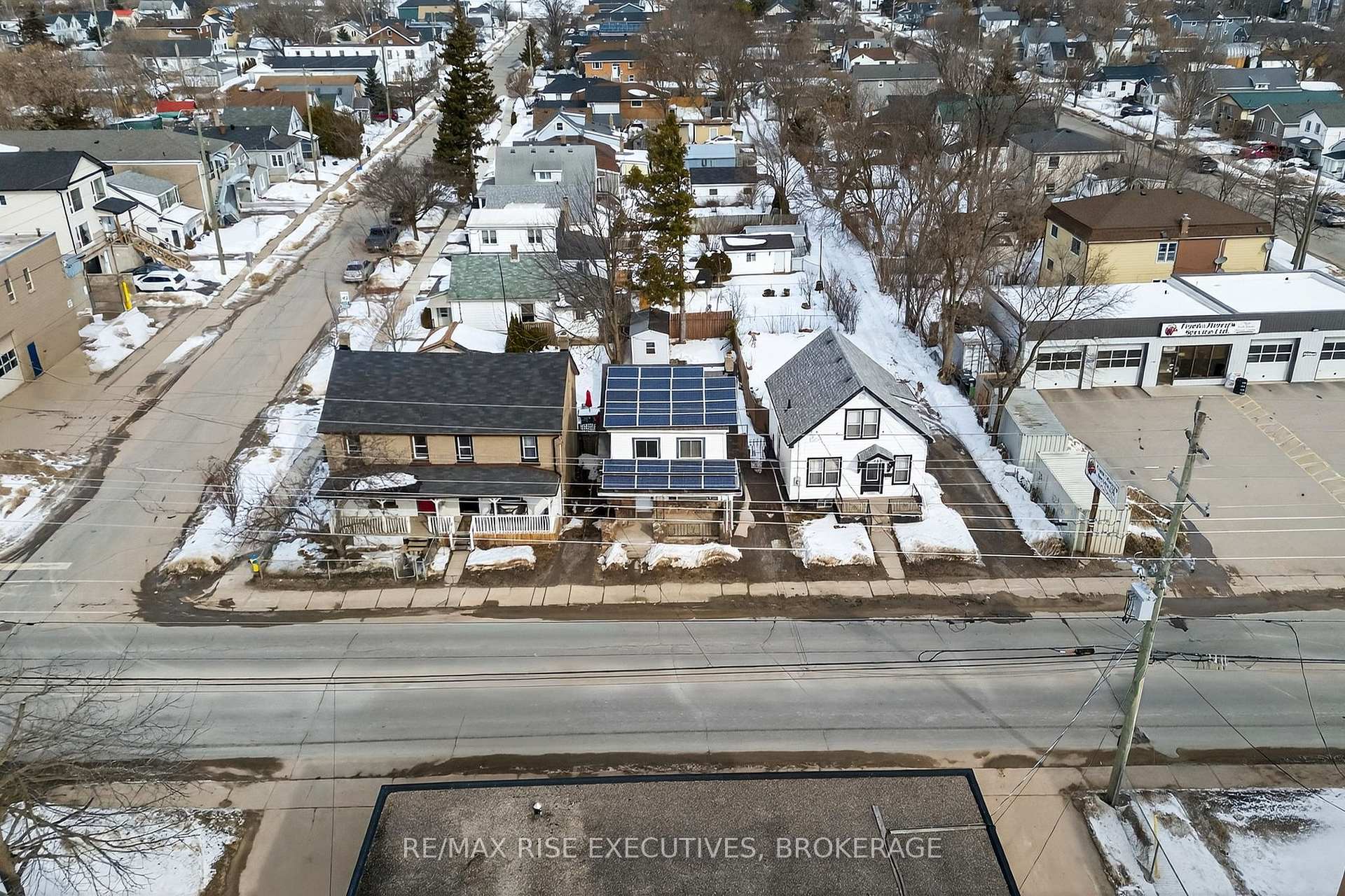 203 Concession Street, Kingston — photo 2 of 5