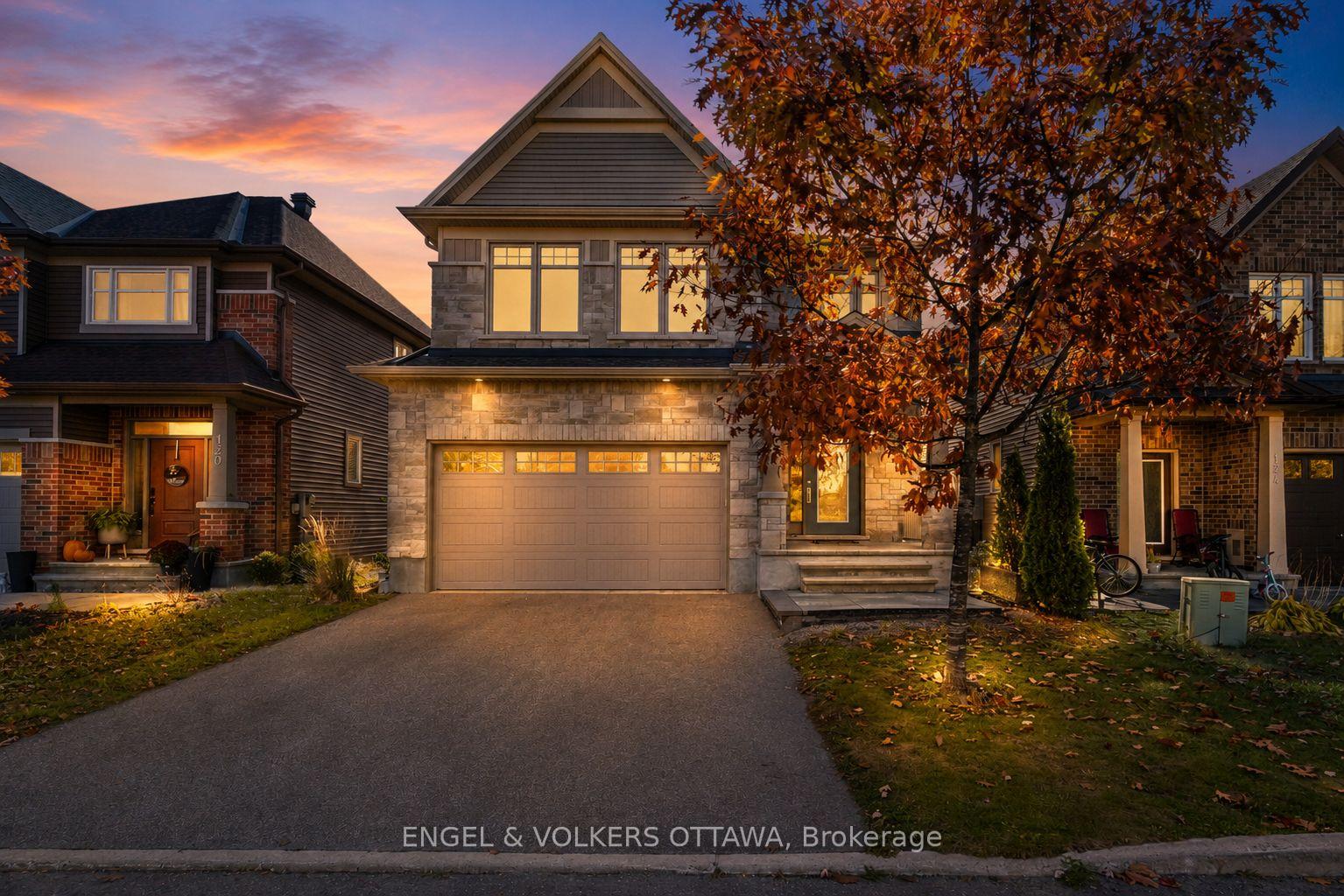 122 Helen Rapp Way, Blossom Park - Airport and Area, ON K1T 0N4 — Blossom Park - Airport and Area, Ontario