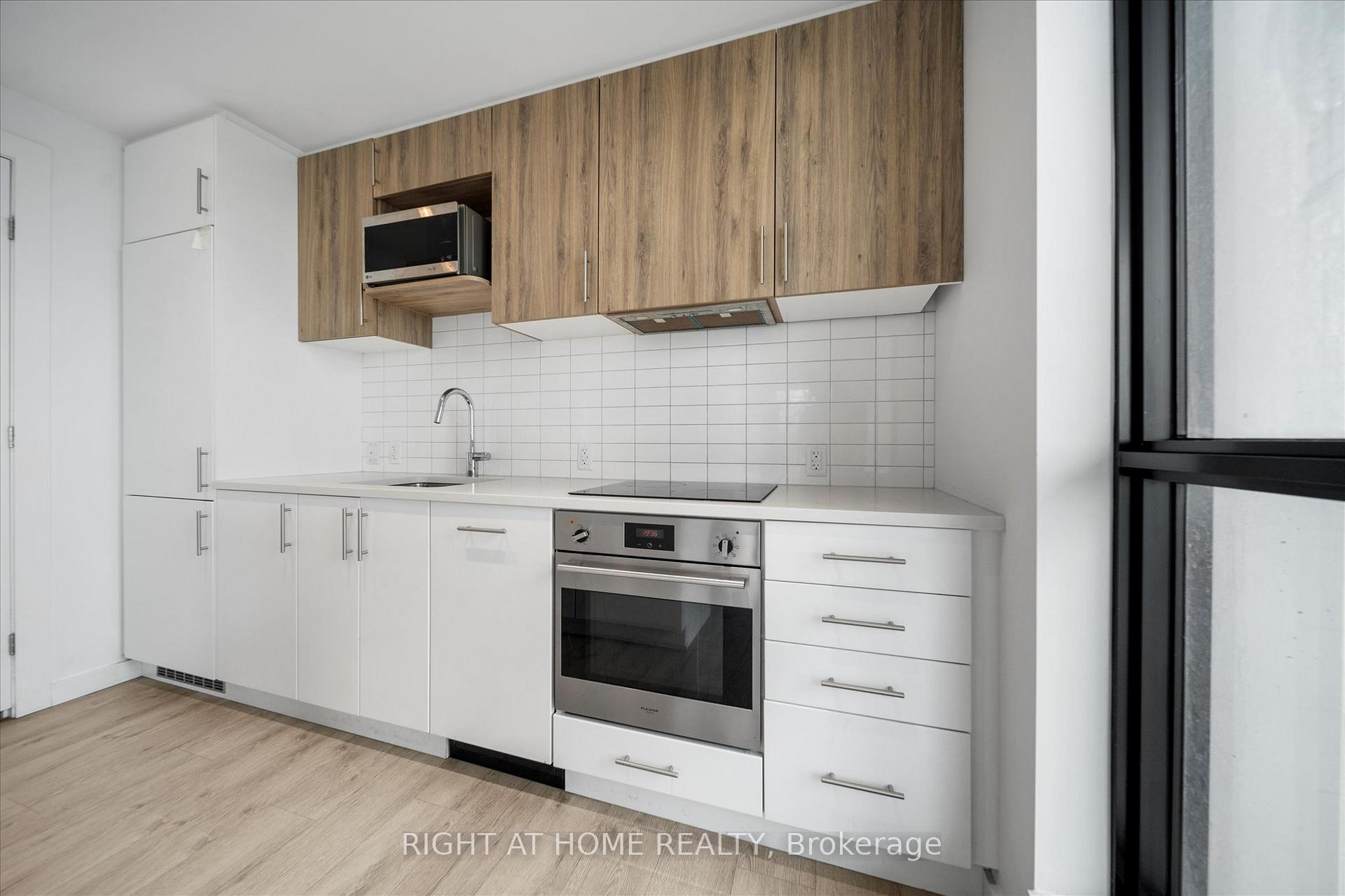 181 King Street S 1214, Waterloo — photo 4 of 5