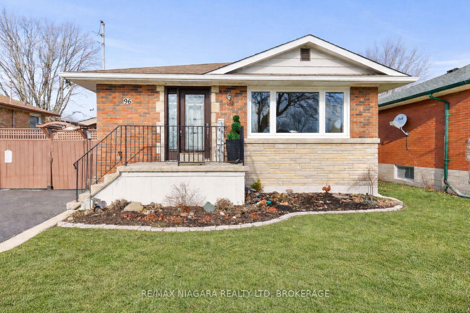 96 Terrace Drive, Hamilton, ON L9A 2Y6