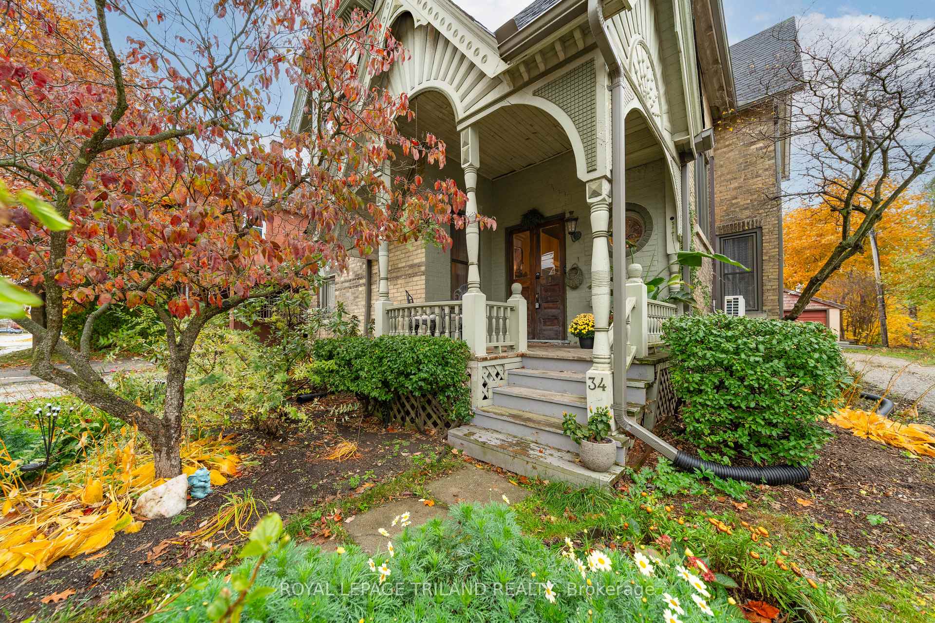 34 Gladstone Avenue, St. Thomas — photo 2 of 5