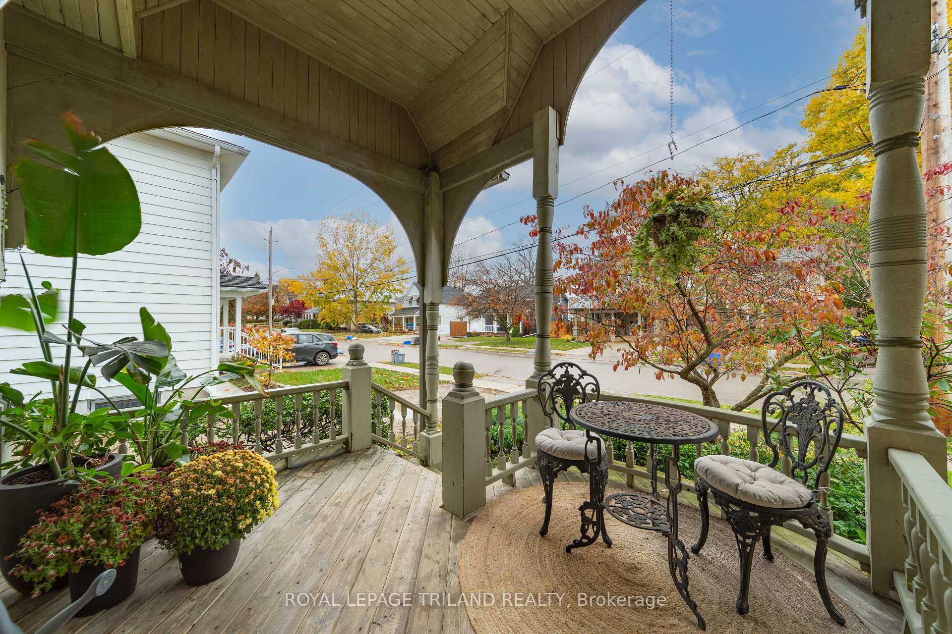 34 Gladstone Avenue, St. Thomas — photo 4 of 5
