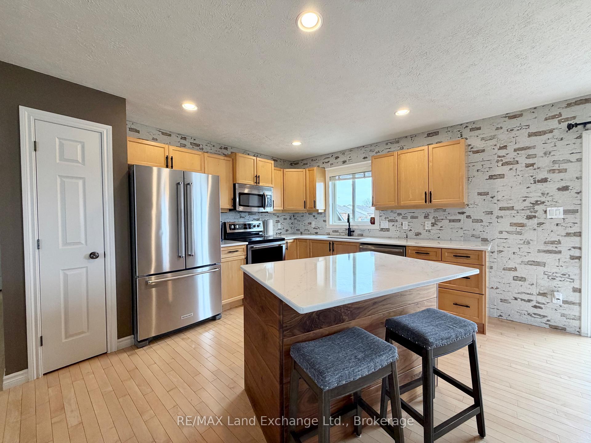 161 STICKEL Street, Saugeen Shores — photo 2 of 5
