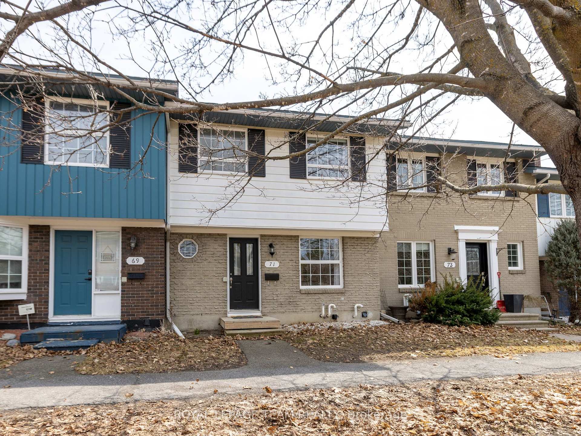 71 Monterey Drive, South of Baseline to Knoxdale, ON K2H 7A9