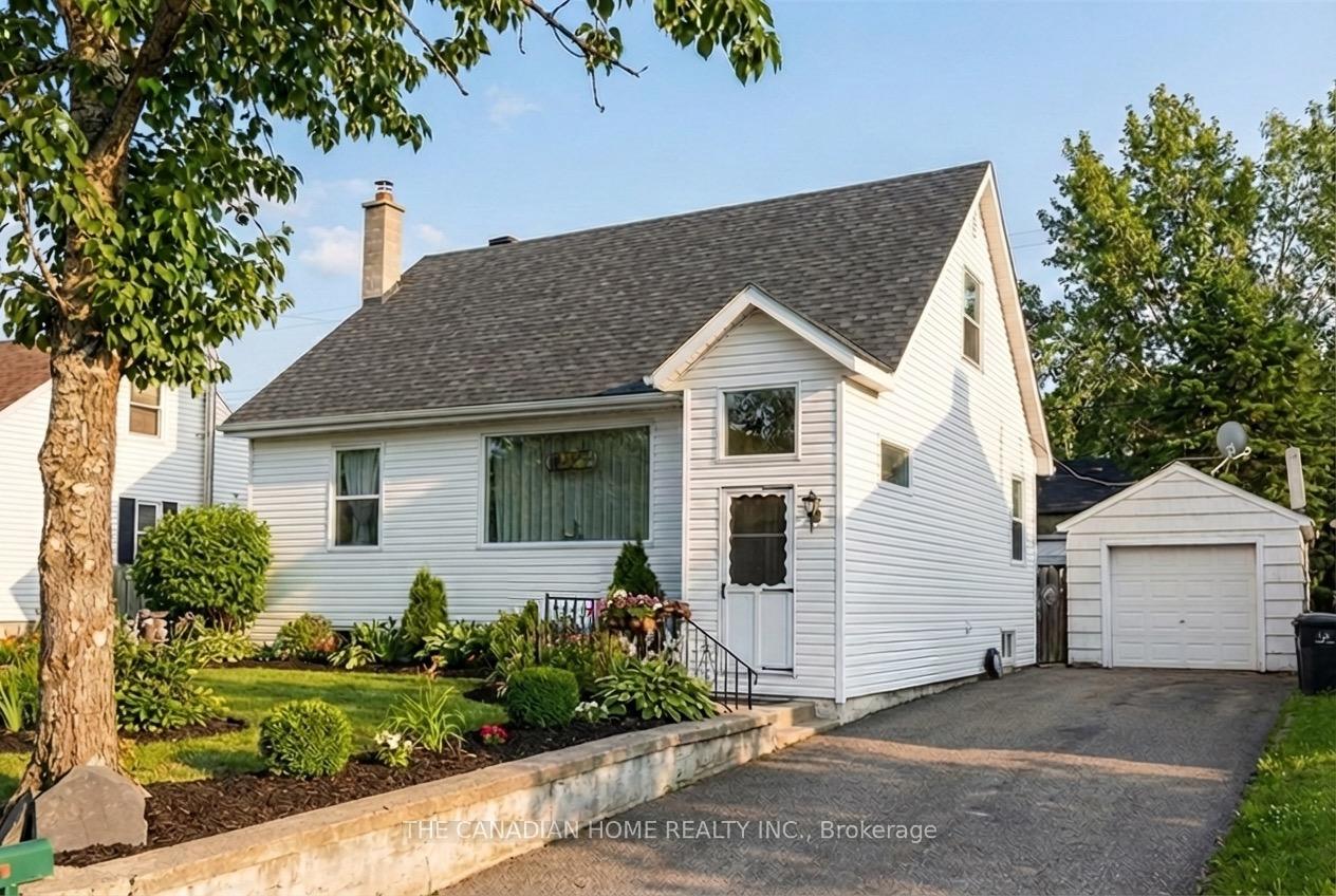 24 Neebig Avenue, Manitouwadge, ON P0T 2C0