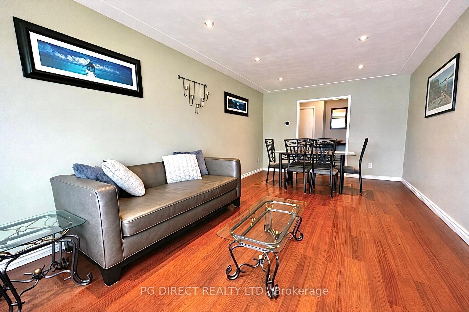 234 Thunderbird Drive, Cambridge — photo 4 of 5