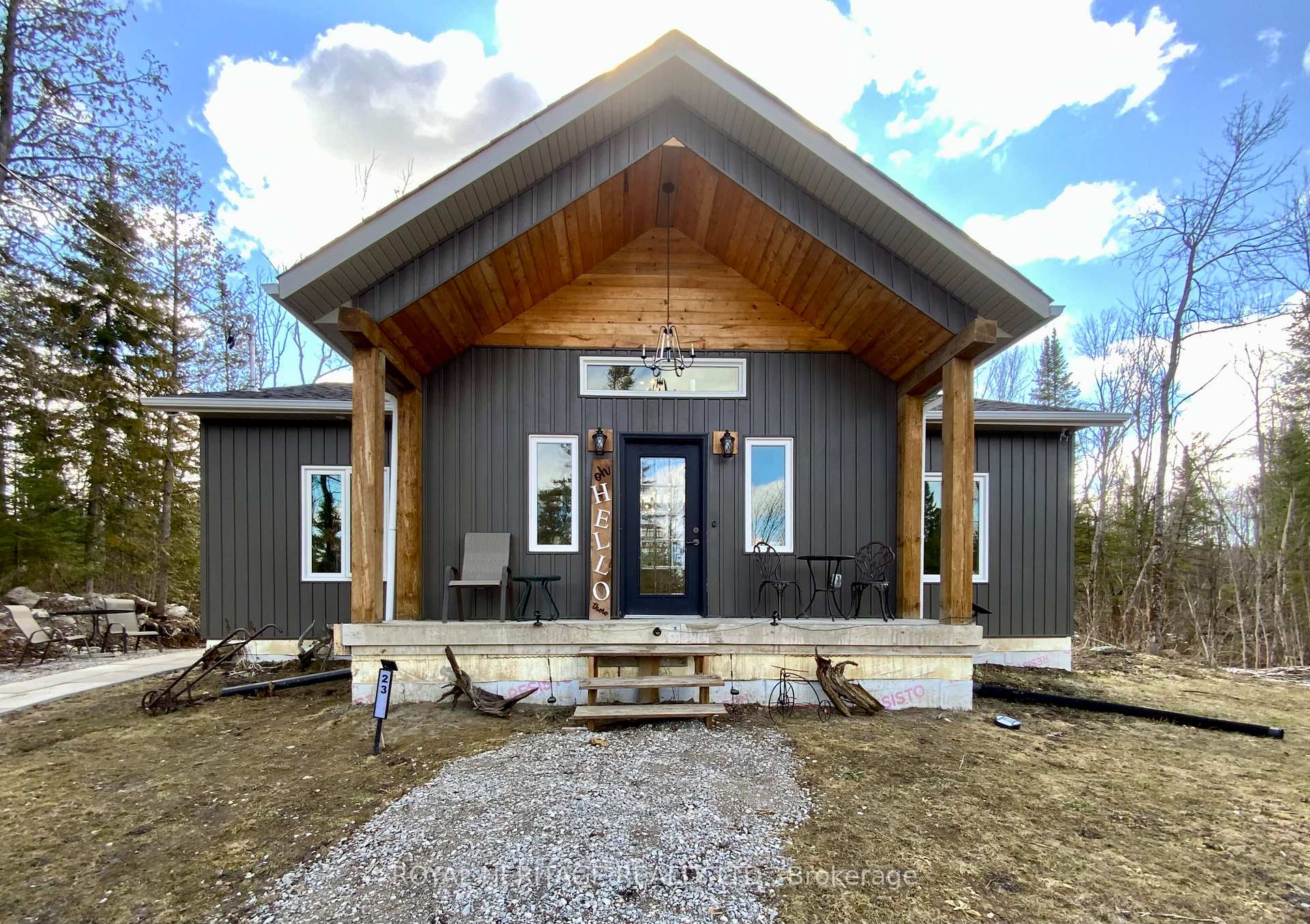 23 River Road, Kawartha Lakes — photo 2 of 5