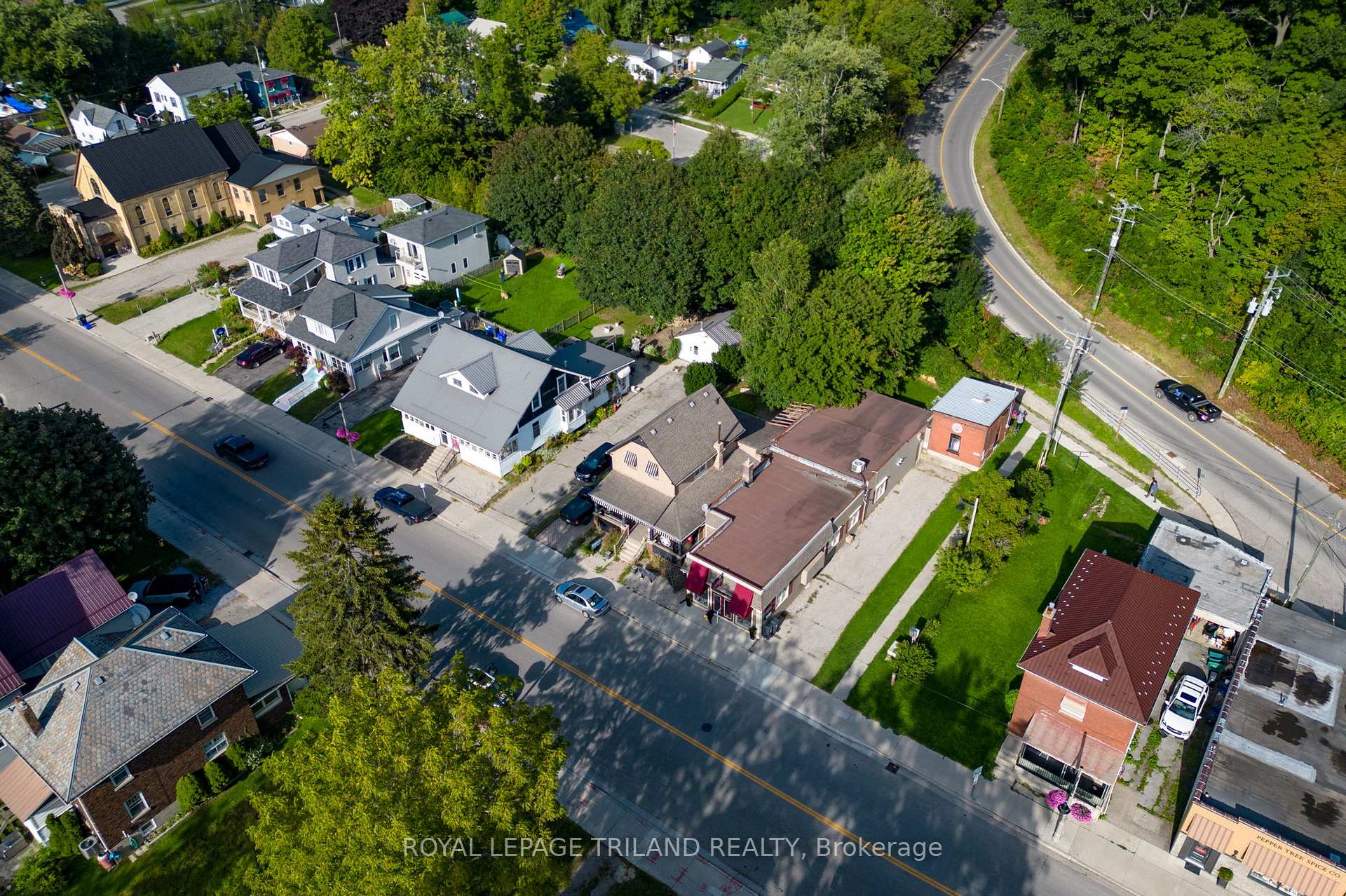 227 Colborne Street, Central Elgin — photo 2 of 5