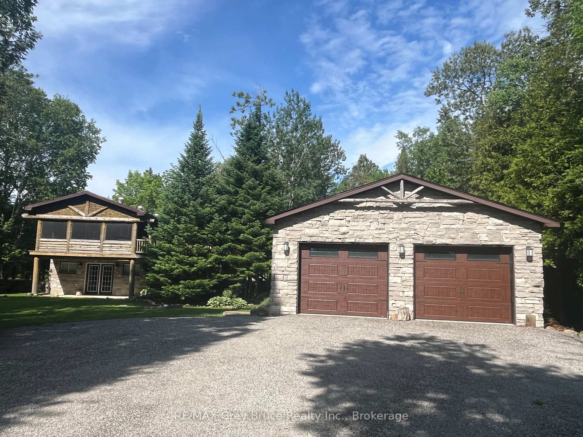 1535 15 Side Road, South Bruce Peninsula, ON N0H 2T0