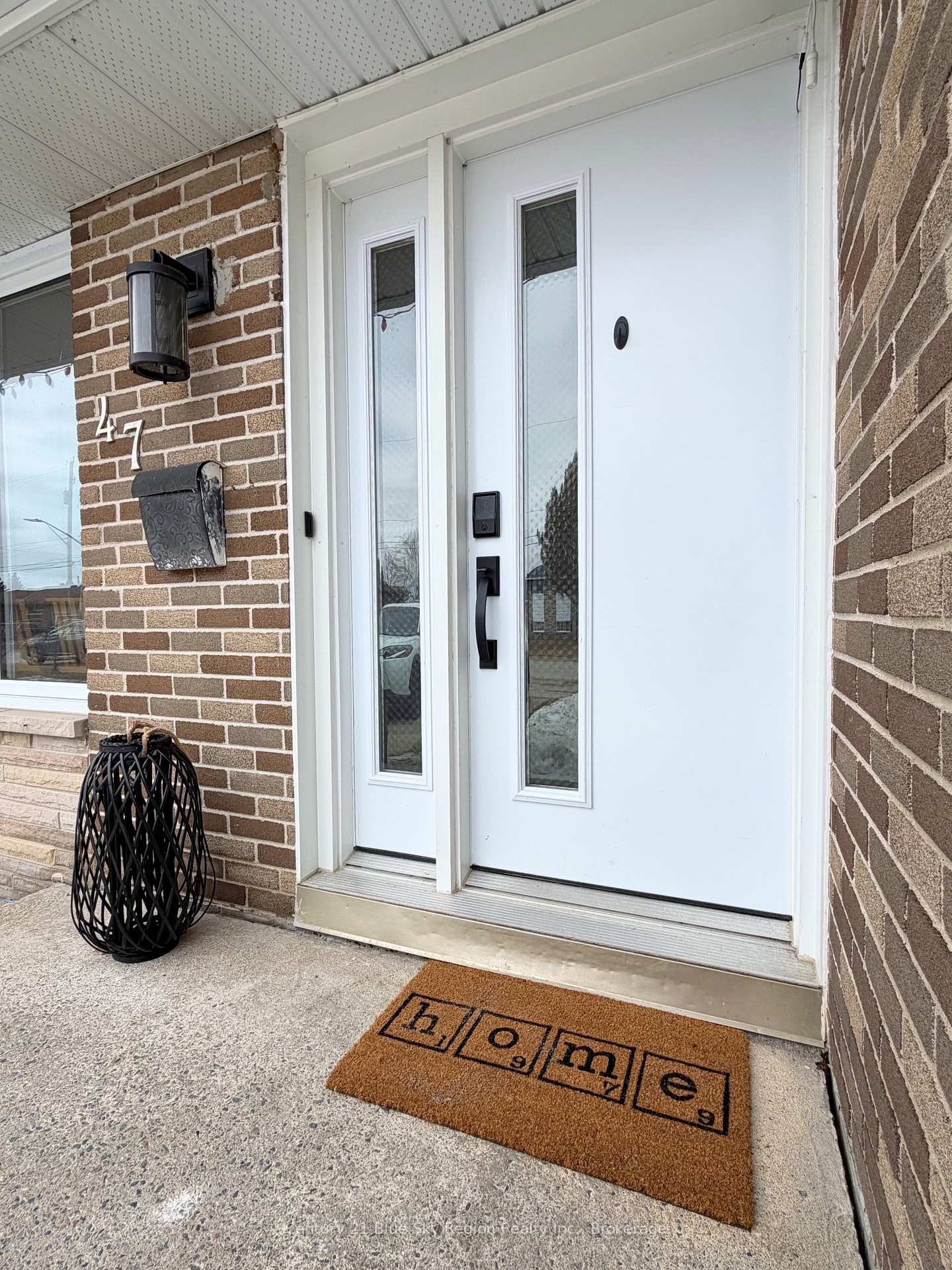 47 Joseph Street, North Bay — photo 3 of 5