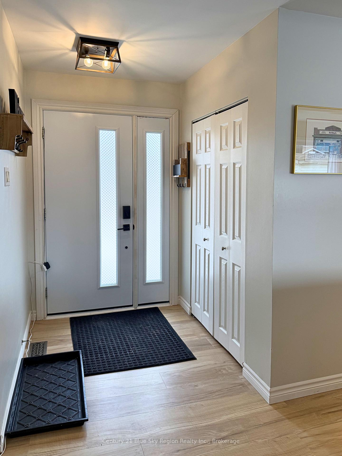 47 Joseph Street, North Bay — photo 5 of 5