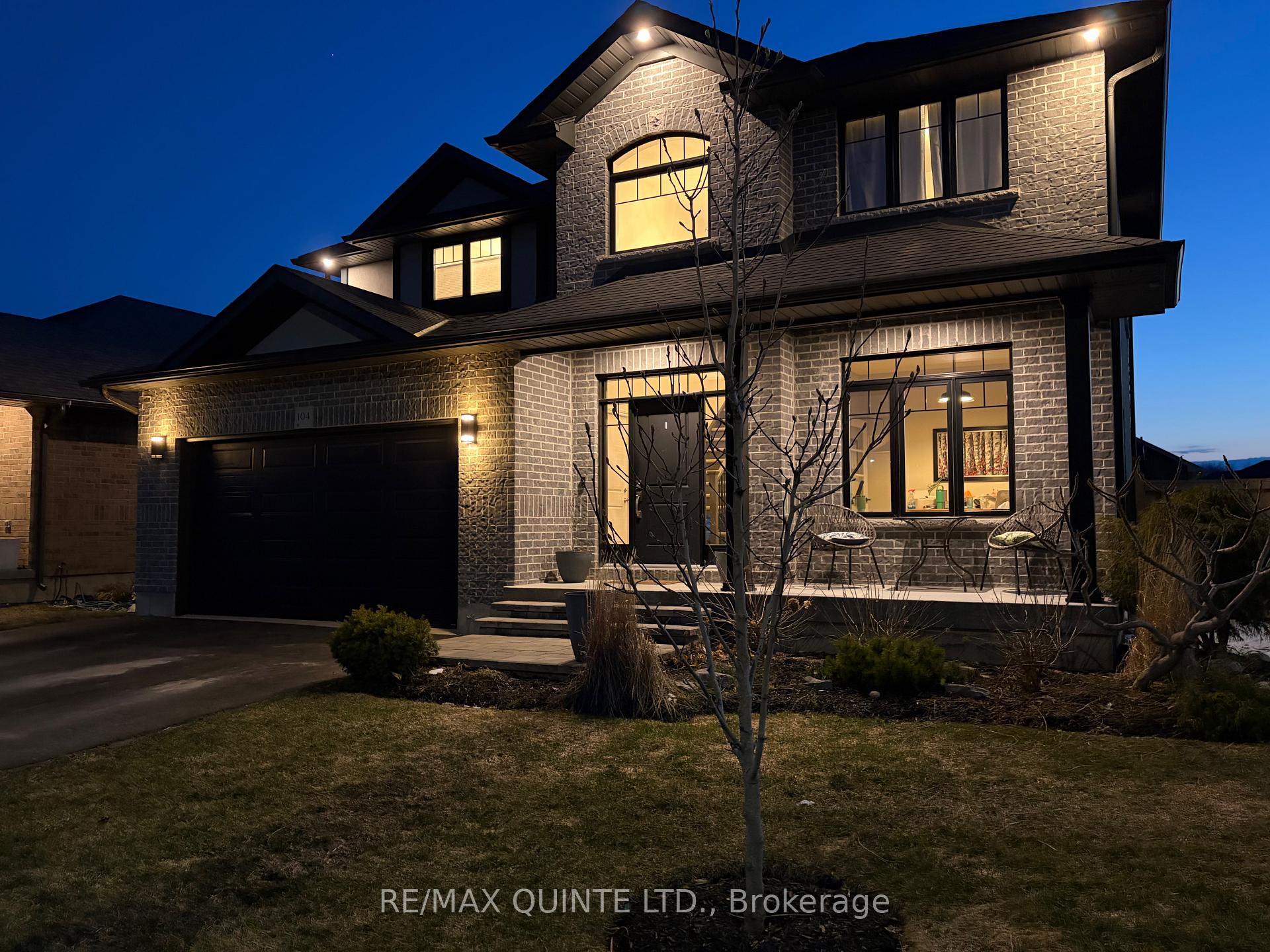 104 Hampton Ridge Drive, Belleville — photo 3 of 5