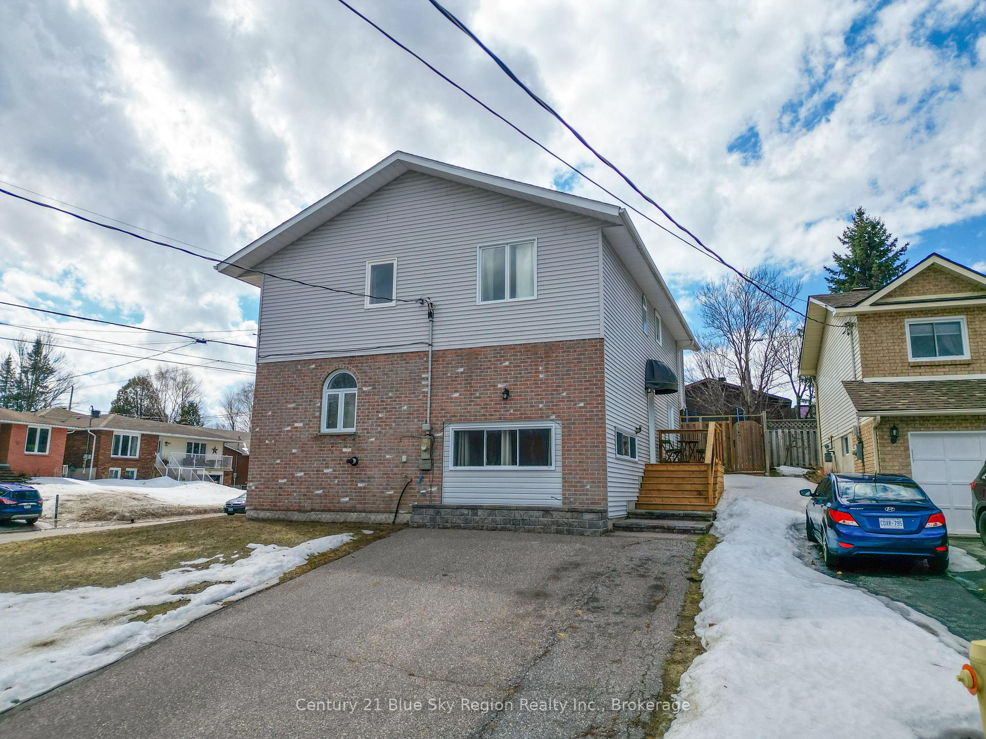 85 Shallot Crescent, North Bay — photo 3 of 5