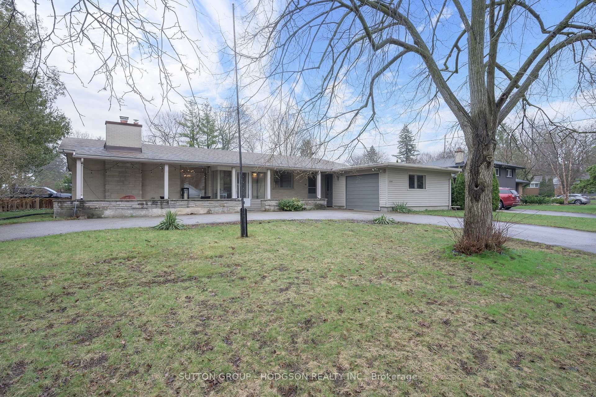 396 Averill Gate, London South, ON N6C 4E2 — London South, Ontario