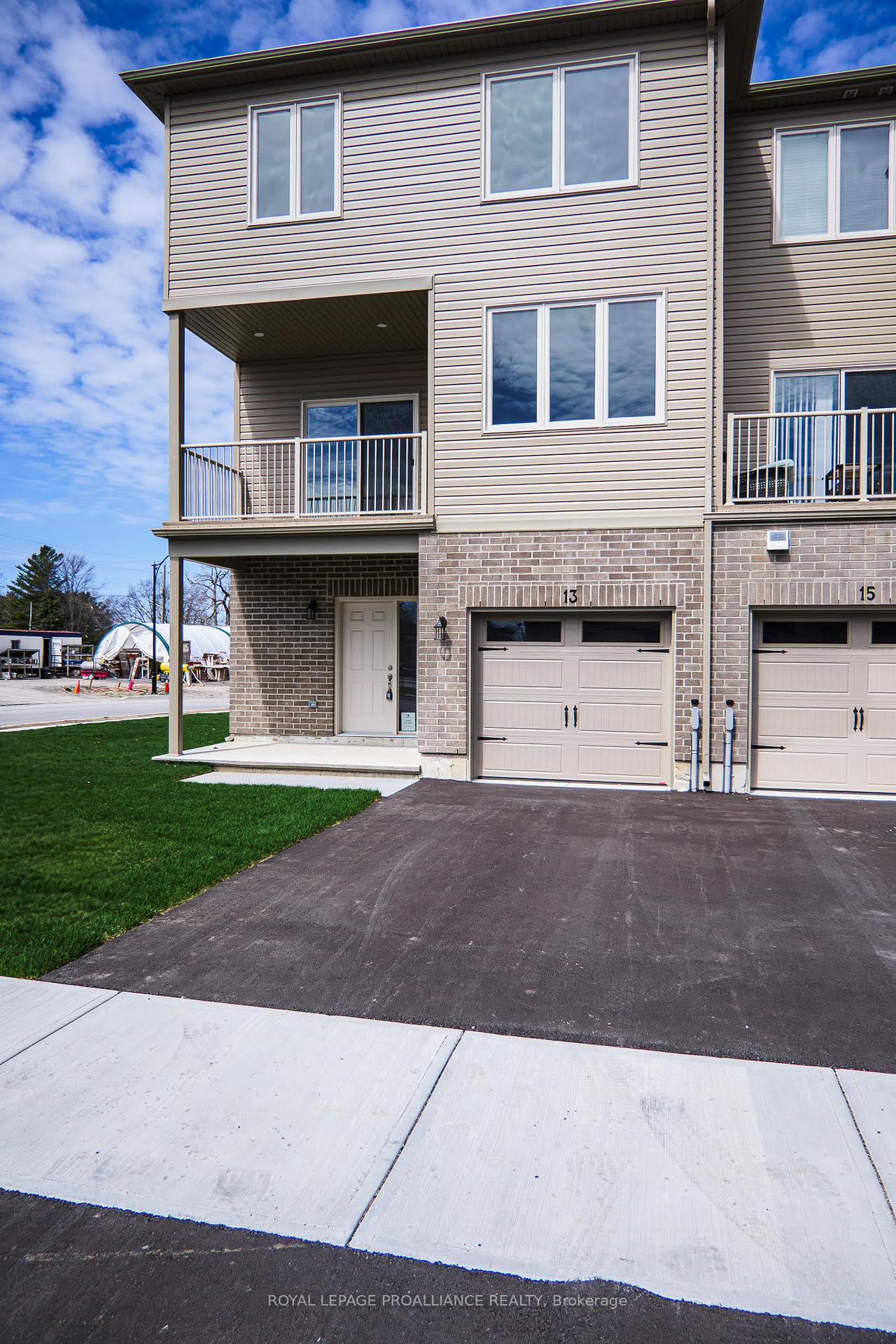 13 Markland Avenue, Prince Edward County — photo 2 of 5