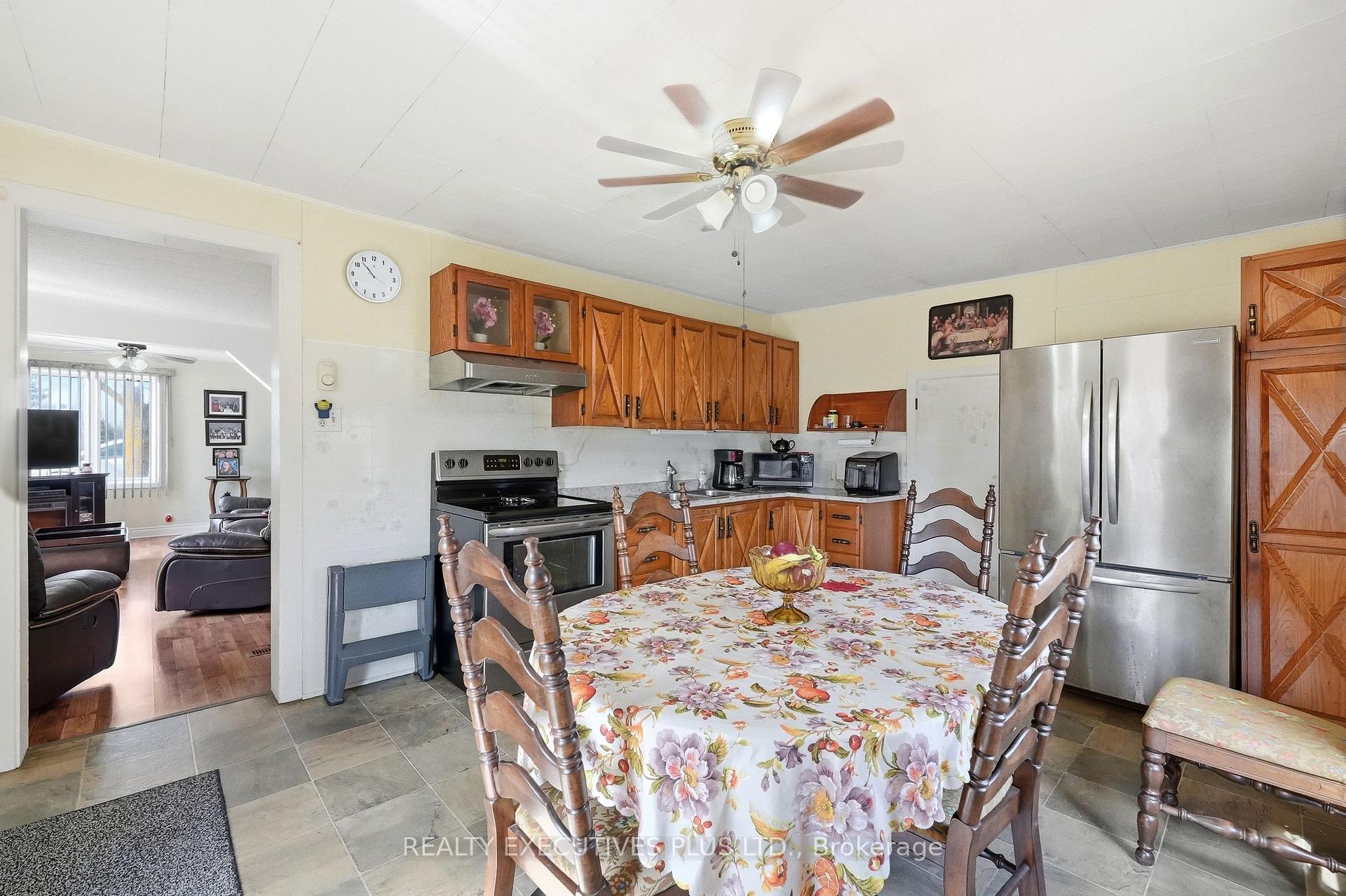 3721 Champlain Street, Clarence-Rockland — photo 5 of 5