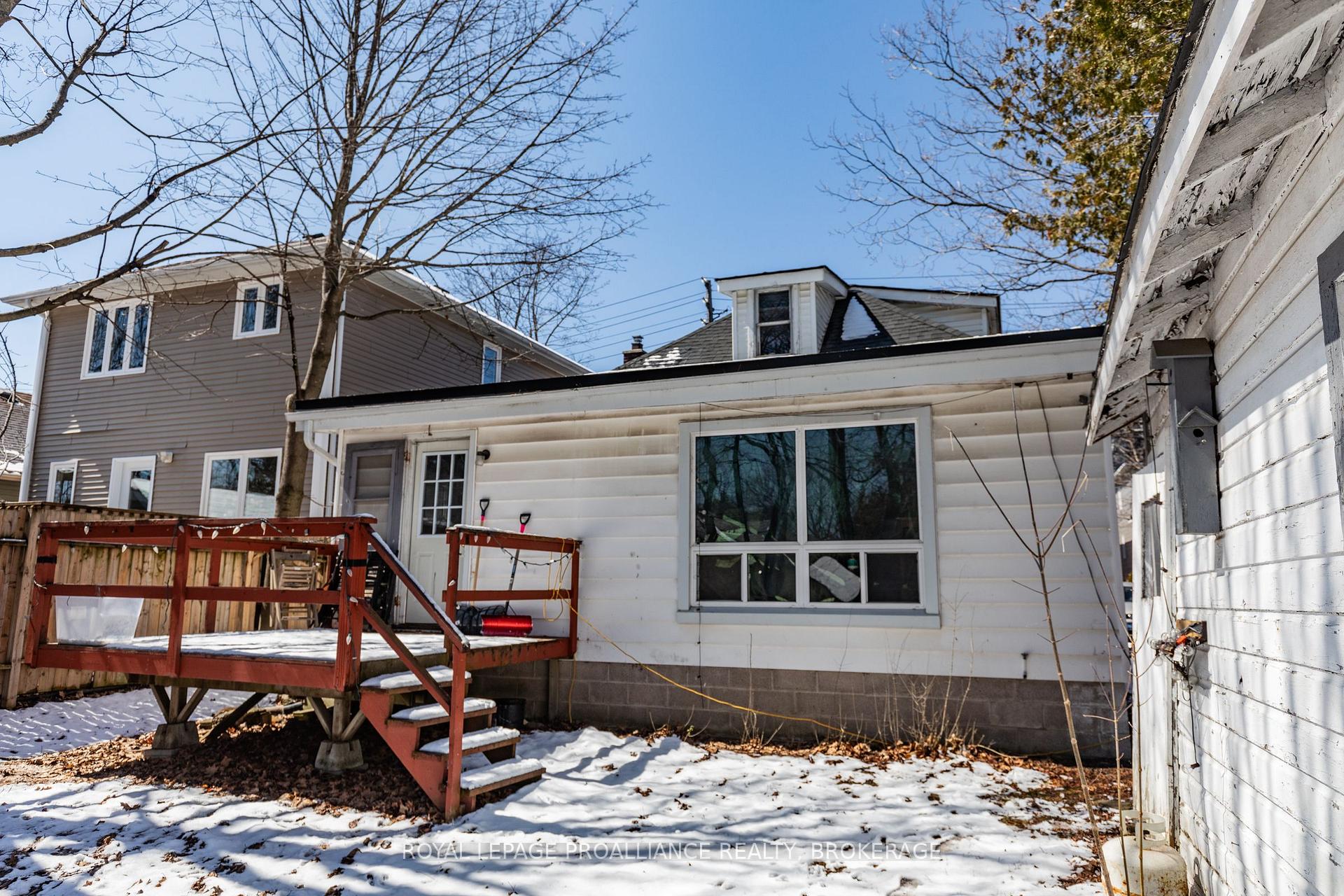 153 Macdonnell Street, Kingston — photo 4 of 5