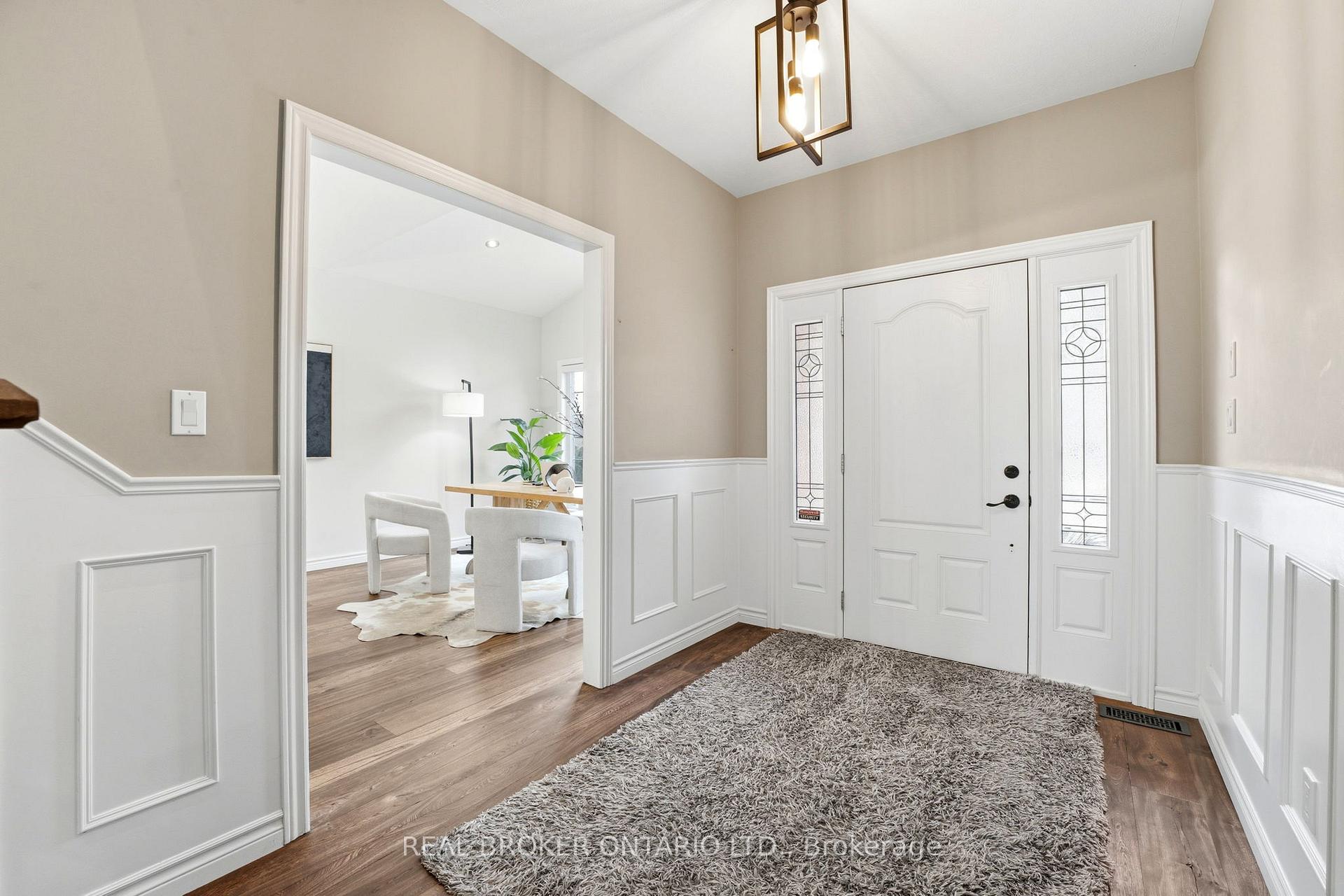 20 Cottonwood Crescent, Cambridge — photo 4 of 5