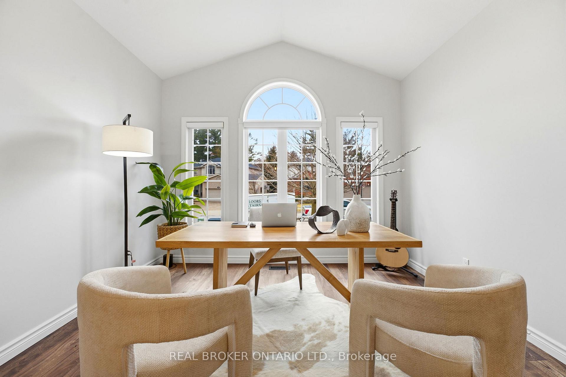 20 Cottonwood Crescent, Cambridge — photo 5 of 5