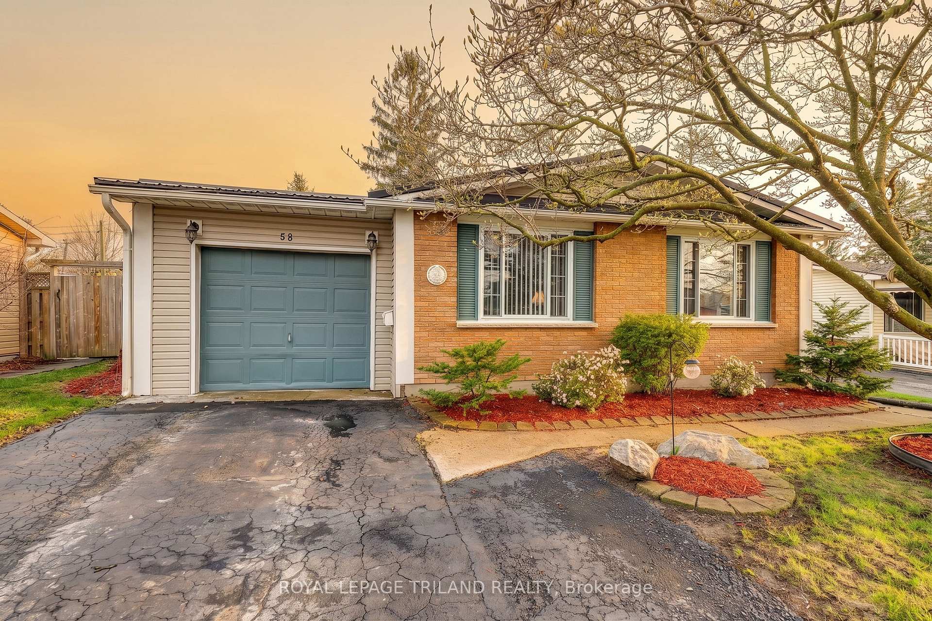 58 VANBUSKIRK Drive, St. Thomas — photo 3 of 5