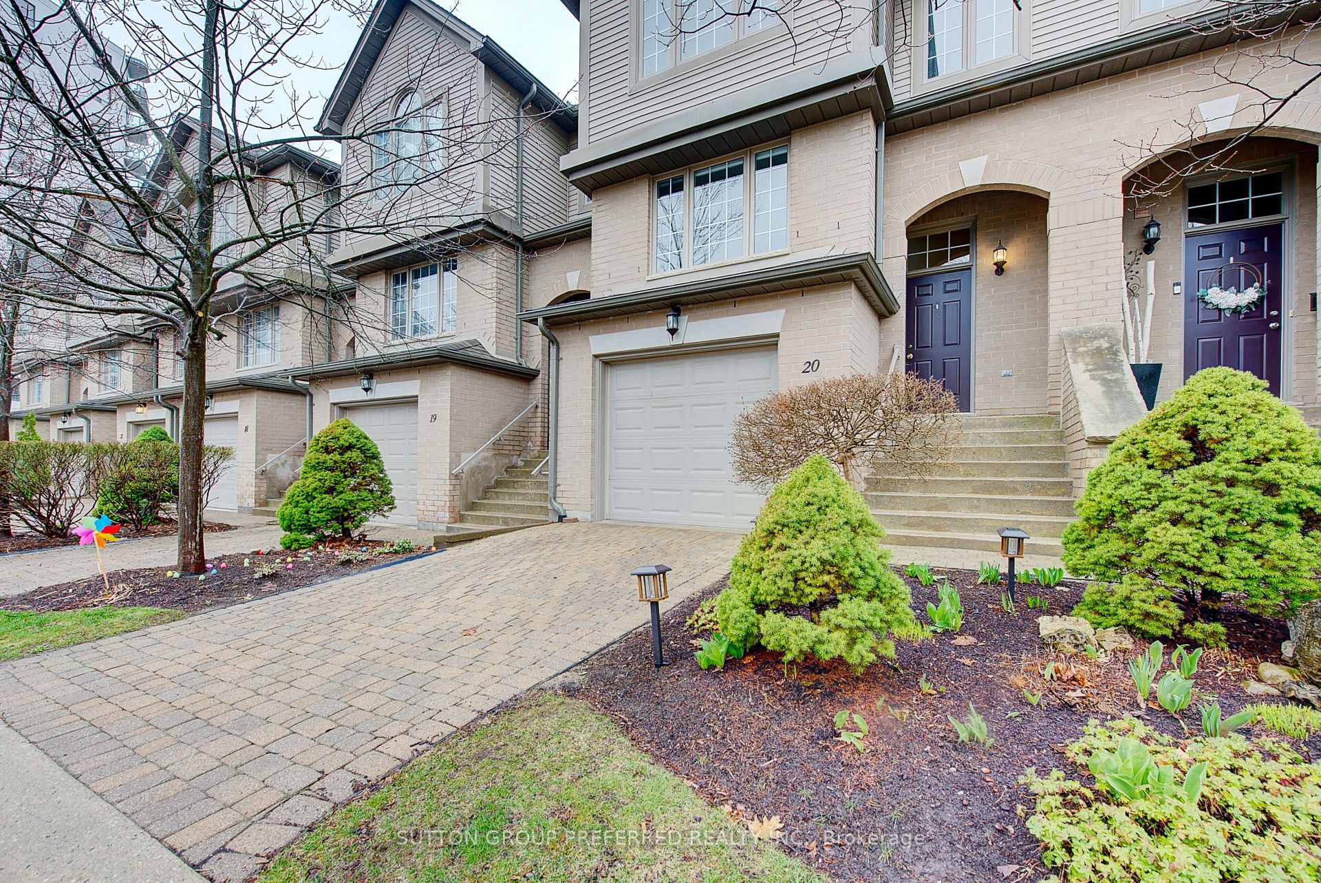 270 North Centre Road 20, London North — photo 4 of 5